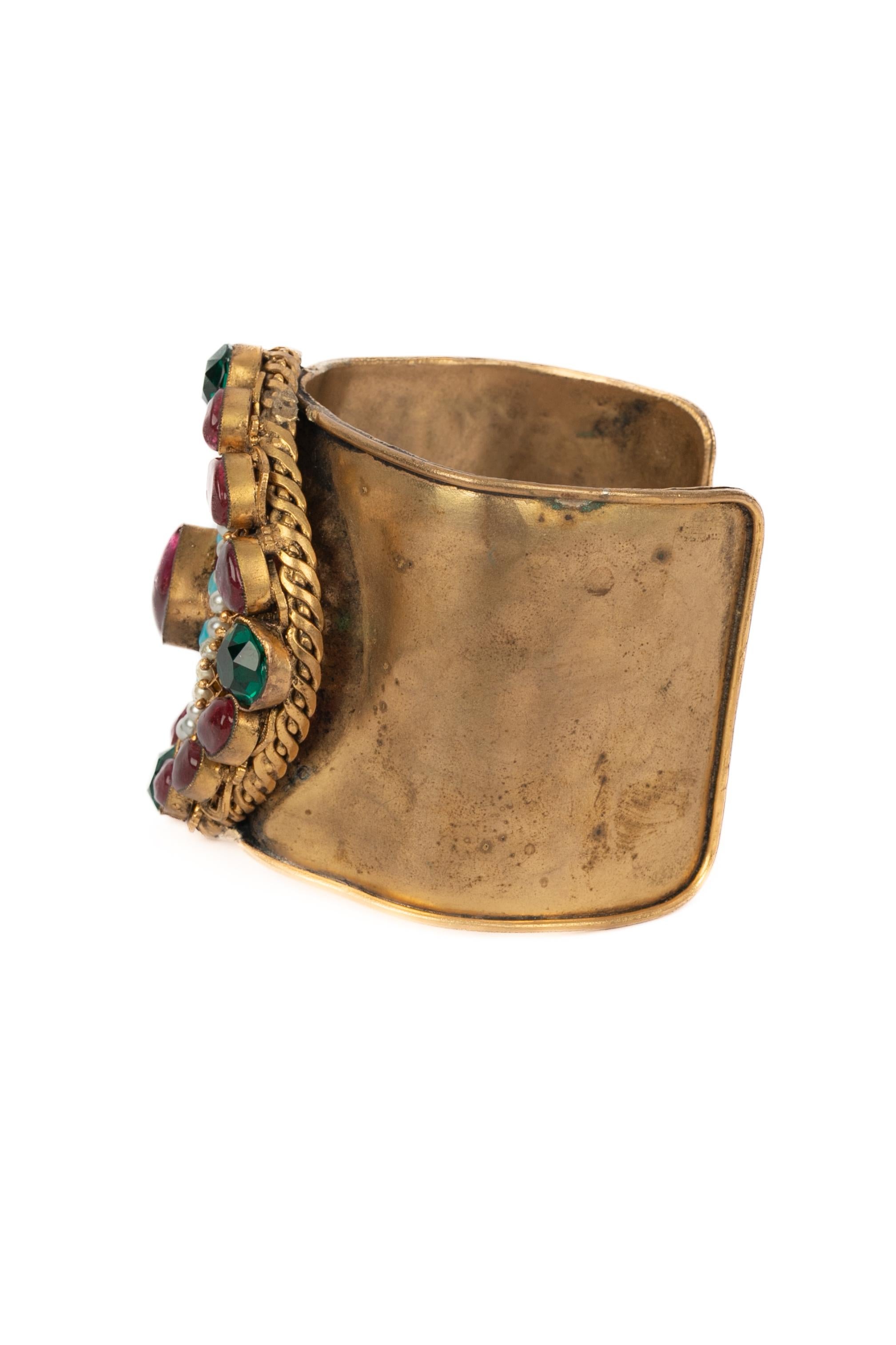 Chanel Manschettenknopf Armband Coco Ära im Angebot 3