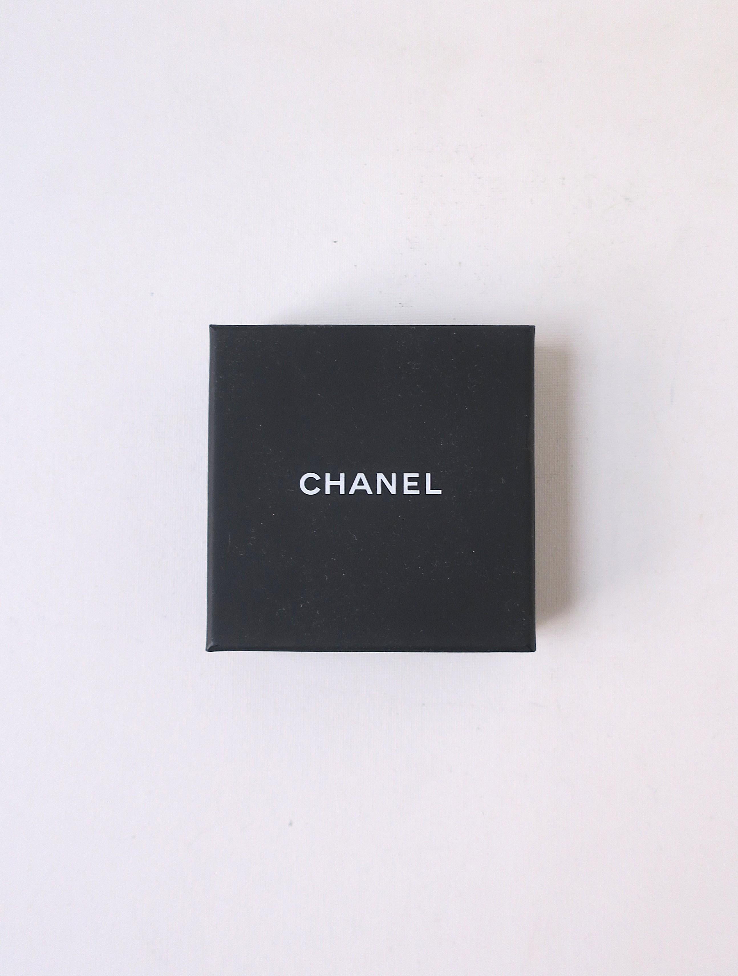 Bracelet Chanel en vente 5