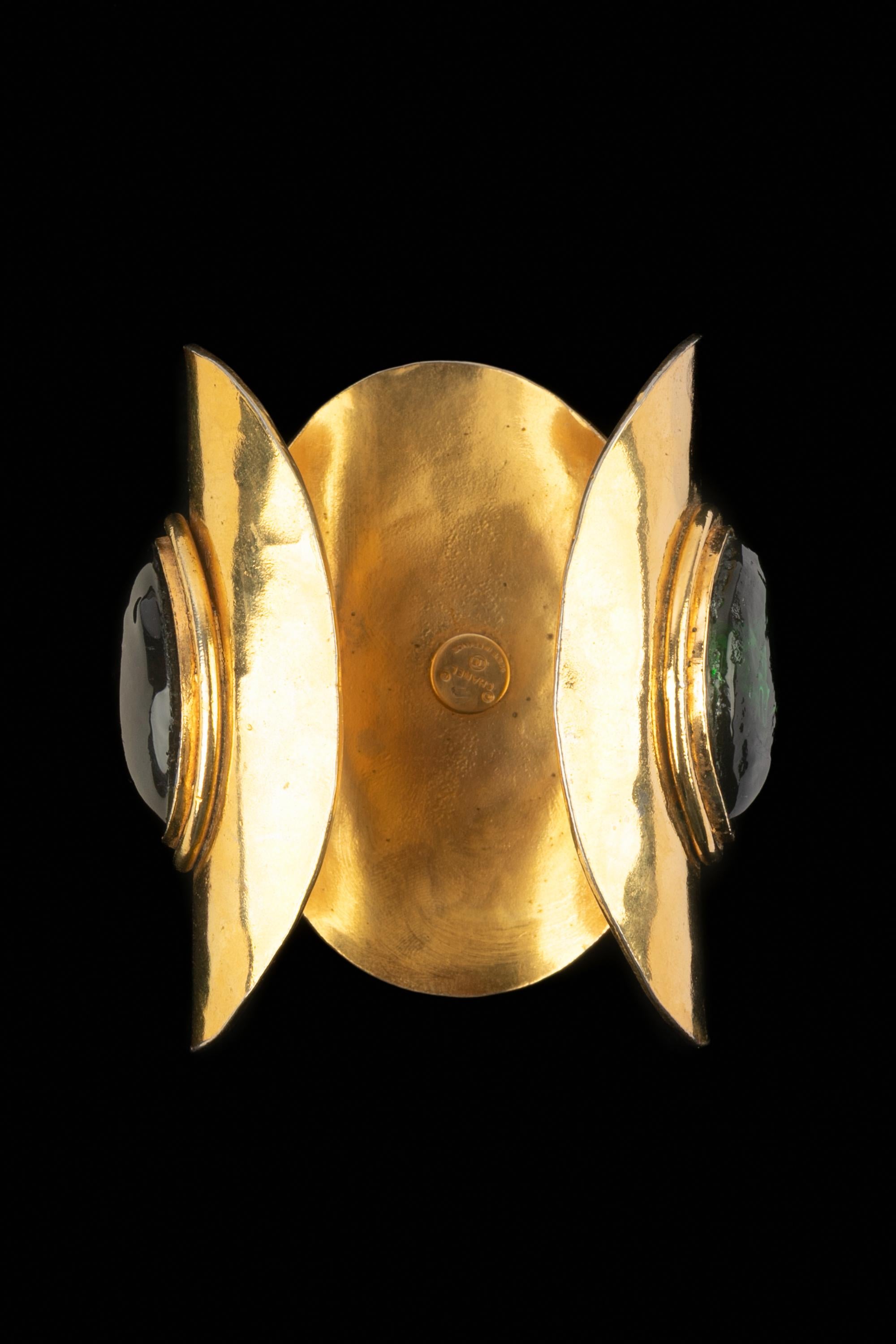 Chanel Manschettenarmband im Angebot 1