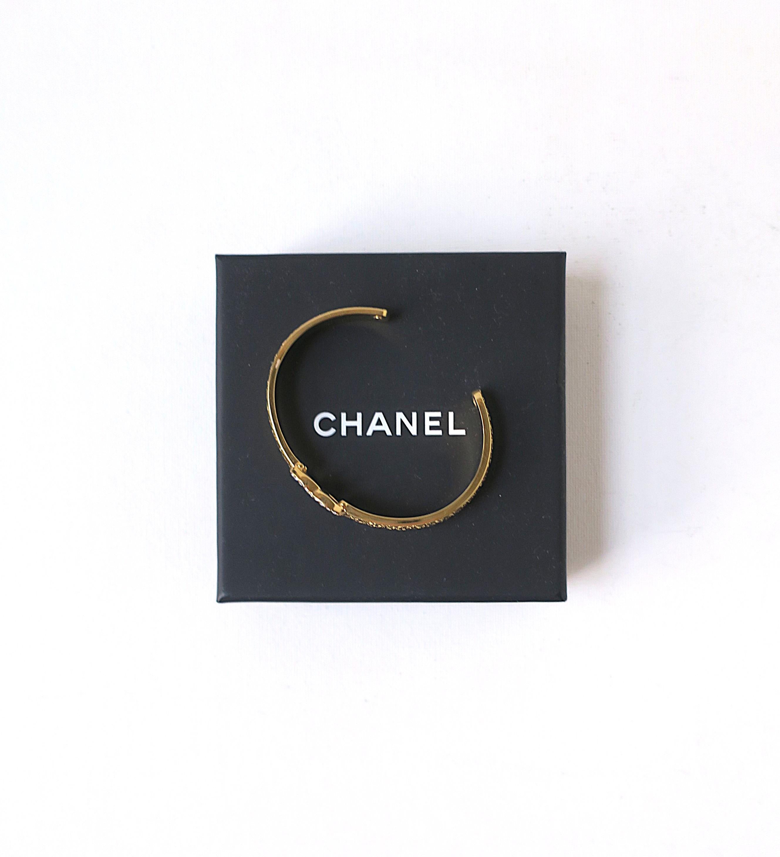 Bracelet Chanel en vente 4