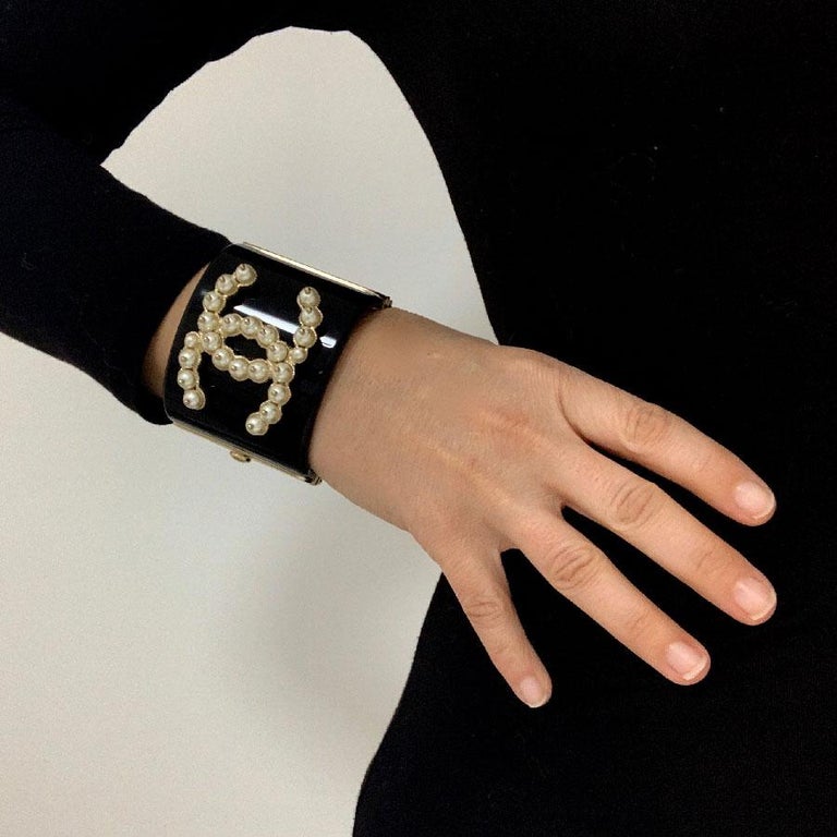 CHANEL Cuff Bracelet in Black resin and CC set with Pearls For Sale at