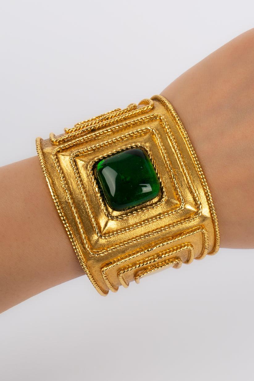 Chanel Cuff Bracelet in Gilded Metal and Green Glass Paste, 1991 6