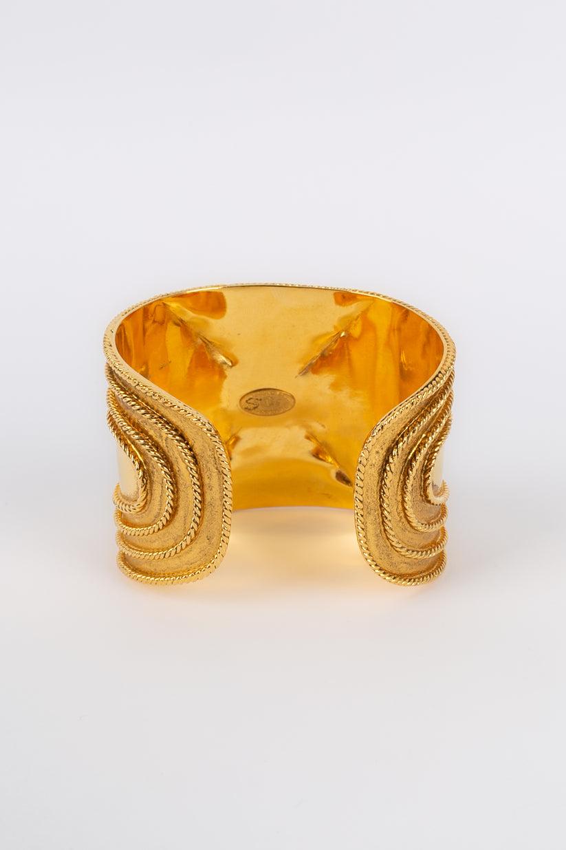 Chanel Cuff Bracelet in Gilded Metal and Green Glass Paste, 1991 3
