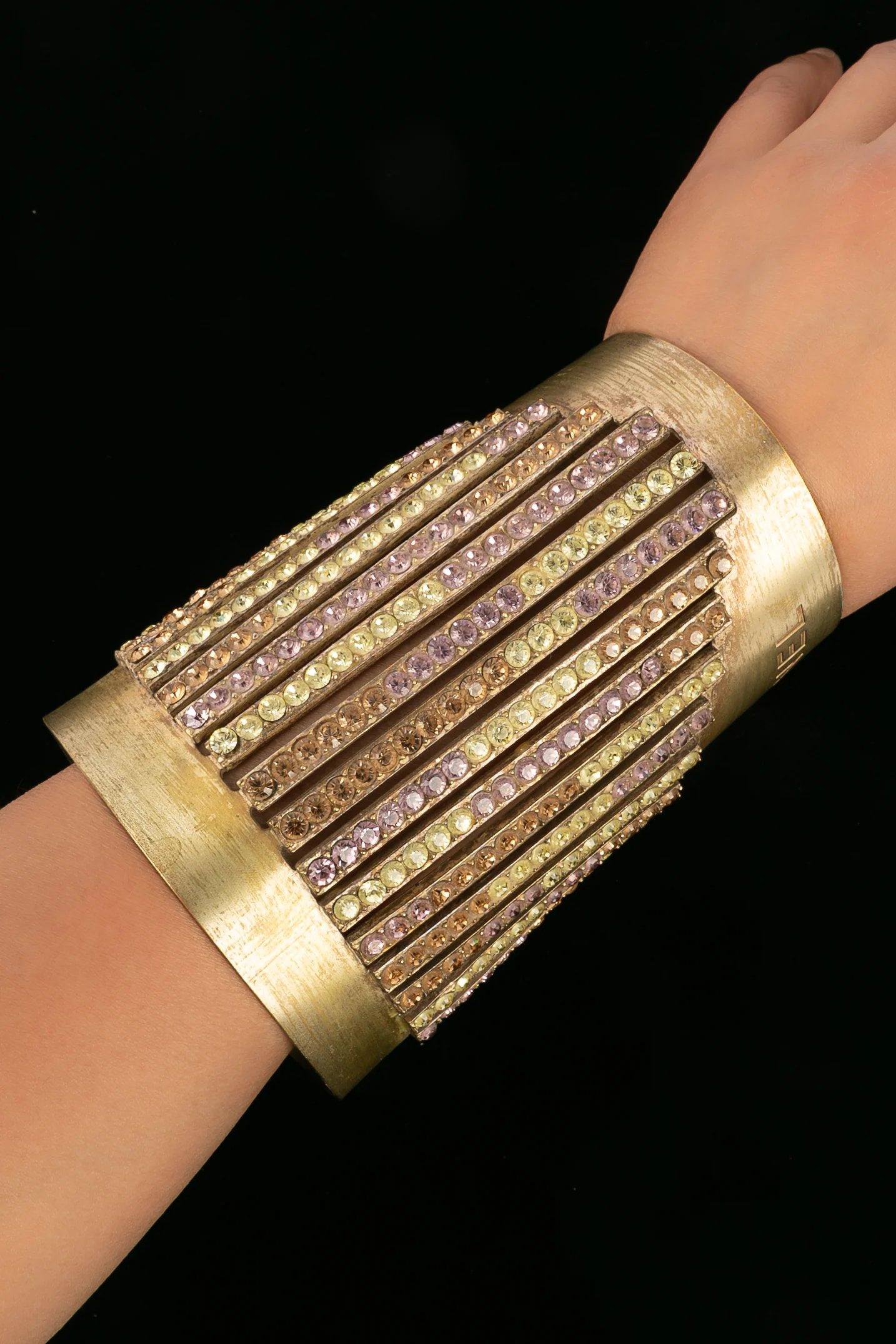 Chanel Cuff Bracelet in Golden Metal Sleeve Paved with Multicolored Rhinestones For Sale 1