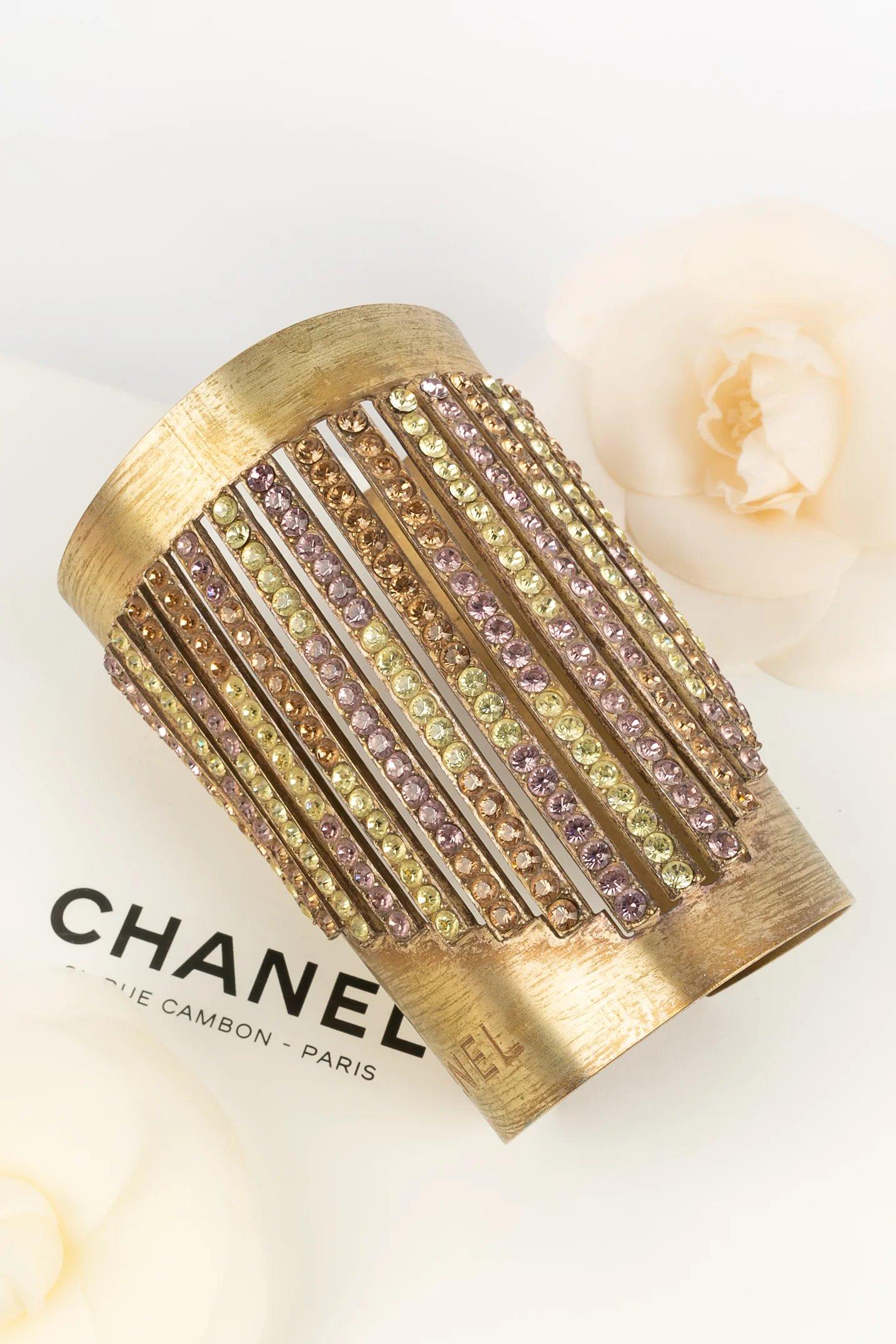 Chanel Cuff Bracelet in Golden Metal Sleeve Paved with Multicolored Rhinestones For Sale 2