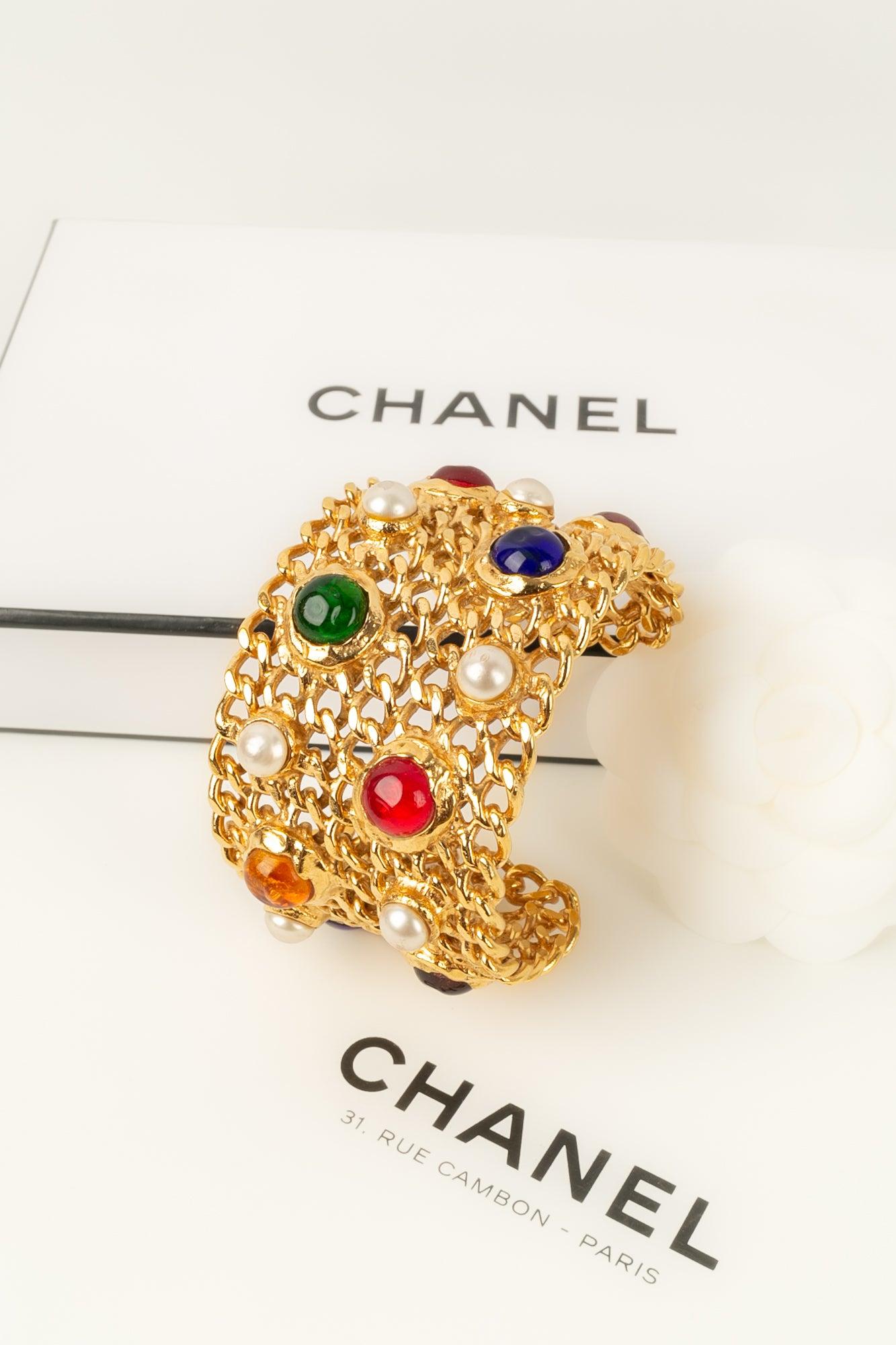 Chanel Cuff Bracelet in Golden Metal with Cabochons For Sale 6