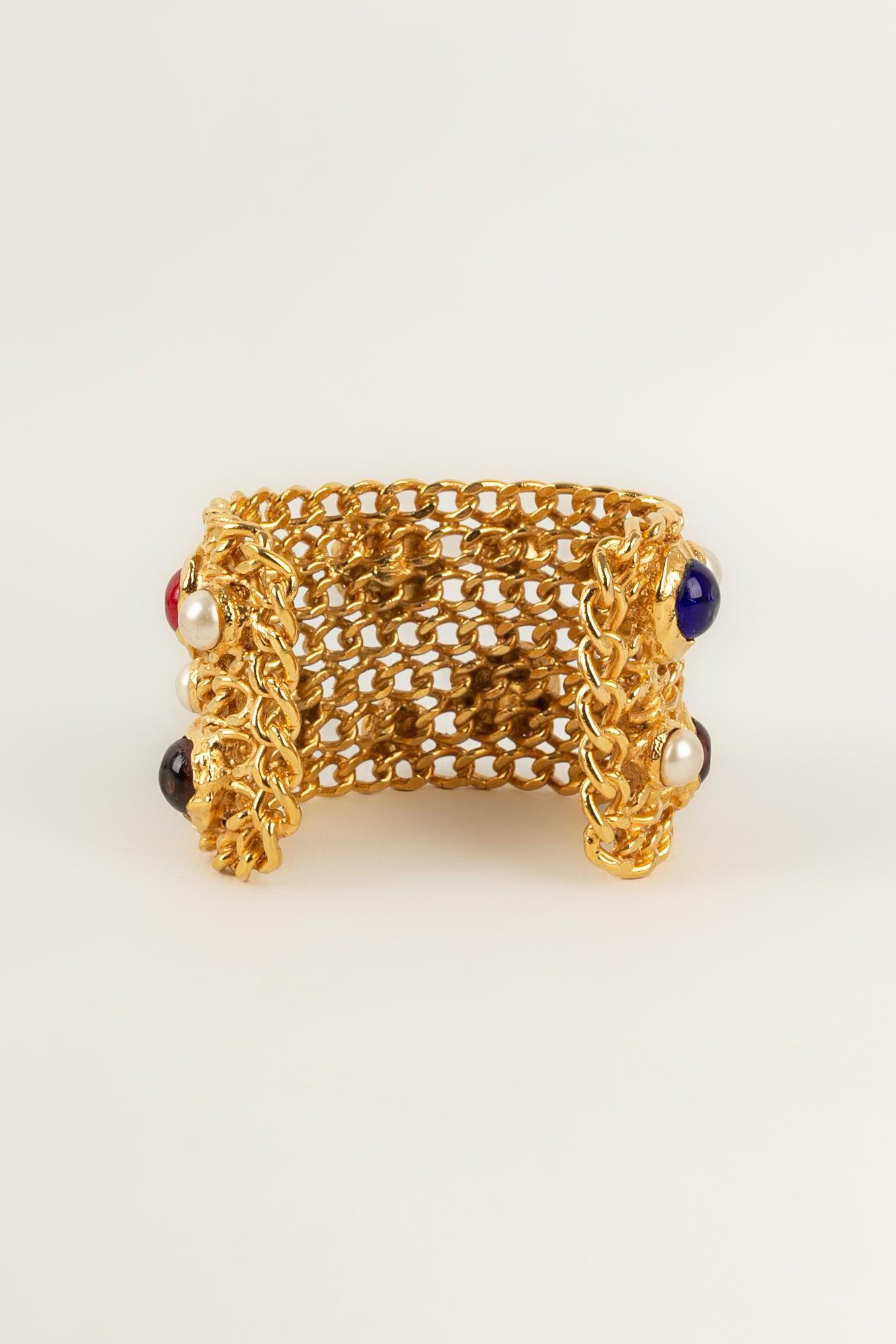 Women's Chanel Cuff Bracelet in Golden Metal with Cabochons For Sale