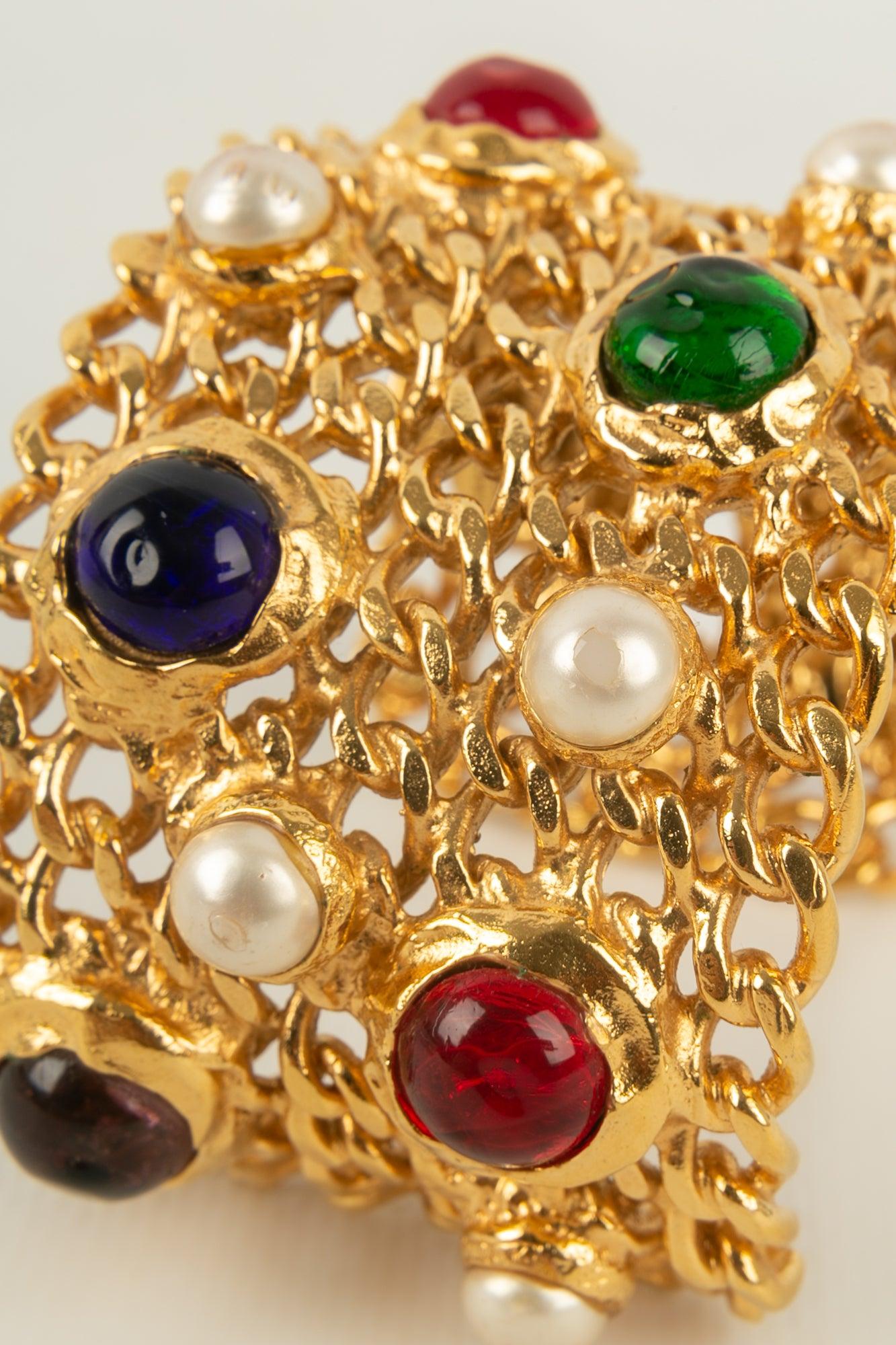 Chanel Cuff Bracelet in Golden Metal with Cabochons For Sale 3