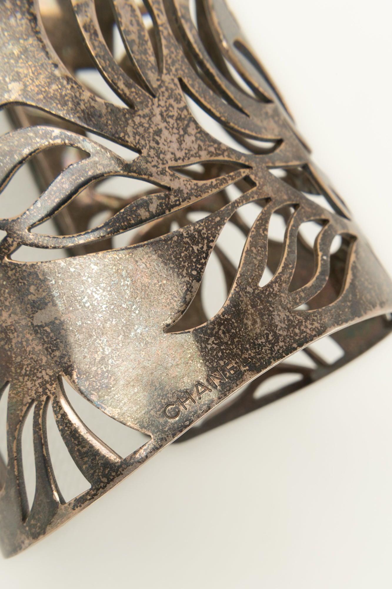 Women's Chanel Cuff Bracelet in Openwork Silver For Sale