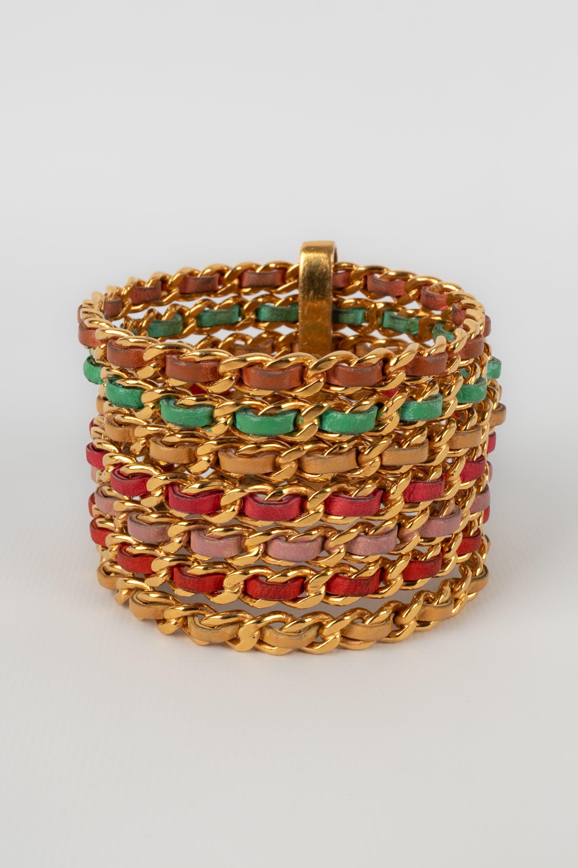 Chanel Cuff Bracelets Composed of Seven Golden Metal Bracelets, 1993 In Good Condition For Sale In SAINT-OUEN-SUR-SEINE, FR