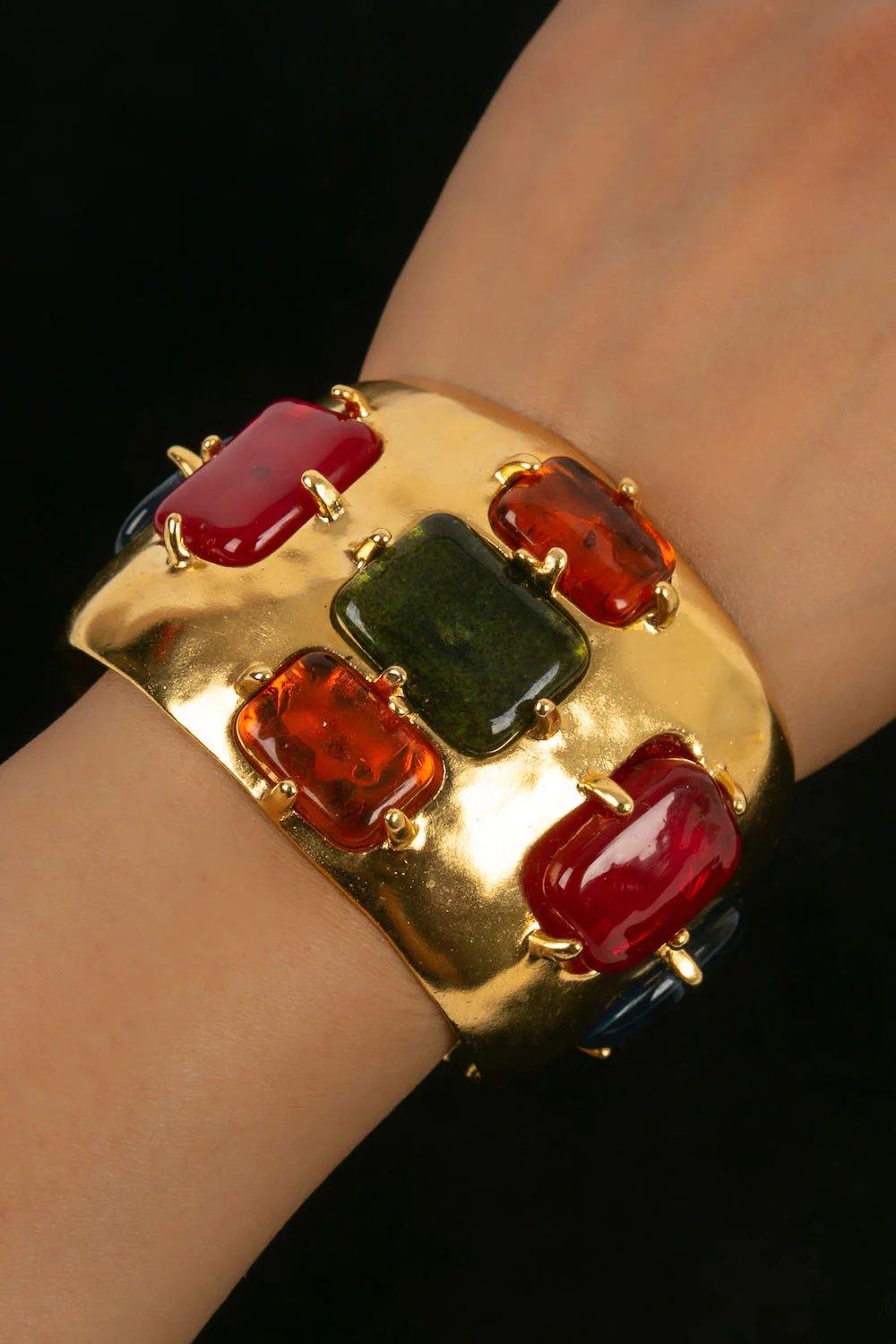 Chanel Cuff in Gilded Metal, 1997 For Sale 4