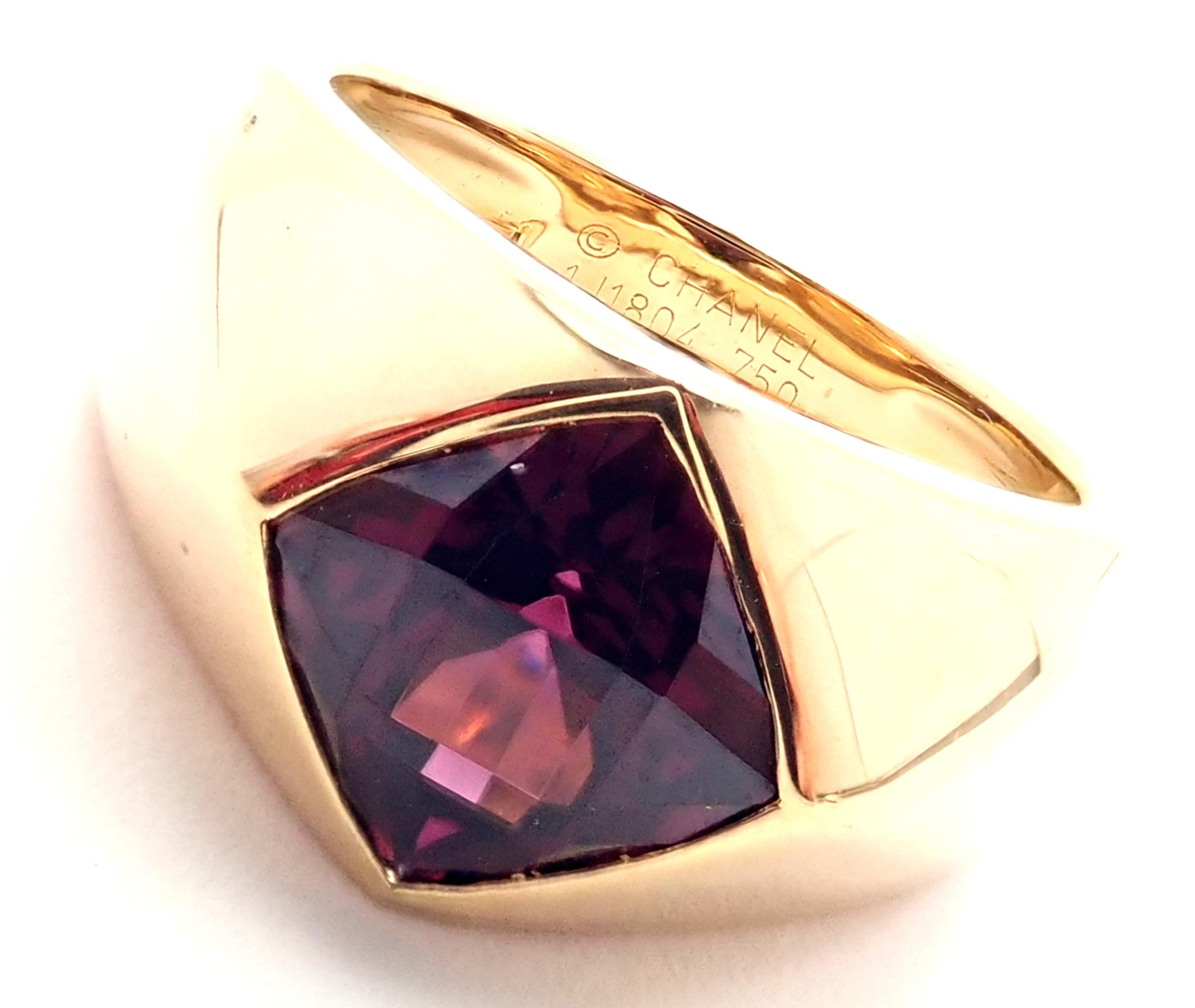 18k Yellow Gold Cushion Cut Amethyst Band Ring by Chanel.
With 1x 3ct Cushion Cut Amethyst 8.5x8.5mm
Measurements: 
Ring Size: 5
Weight: 7.2 grams
Stamped Hallmarks: Chanel 750 1J1804 French Hallmarks
YOUR PRICE: $2,500
*FREE Shipping within the