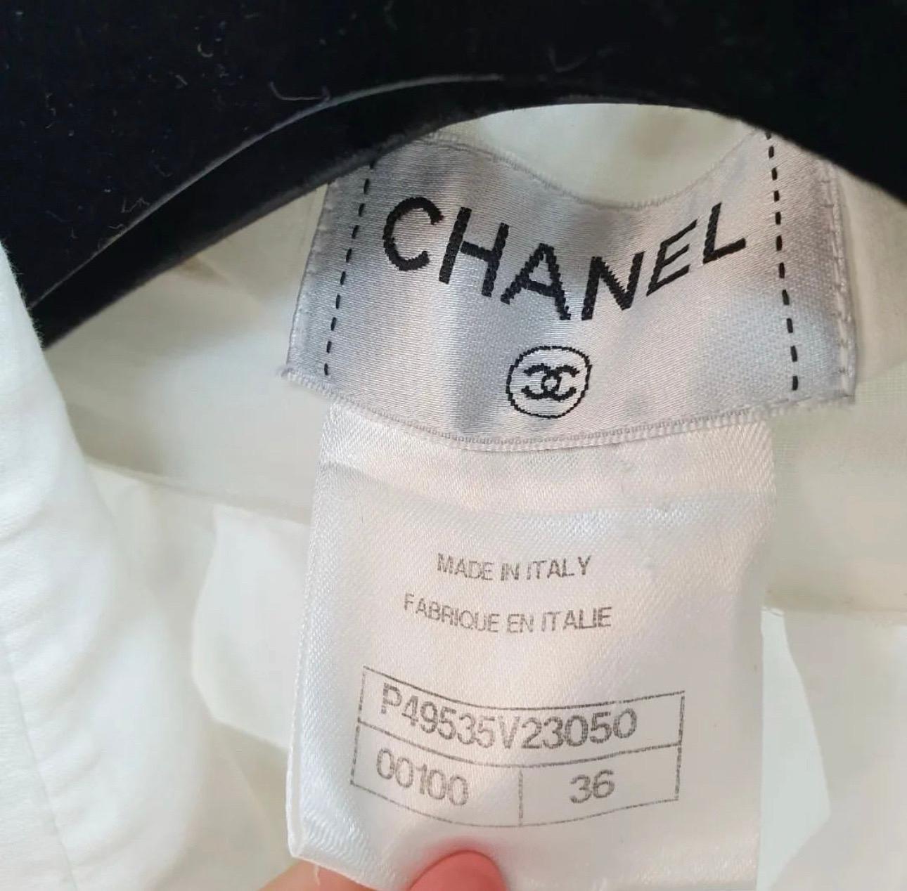 Chanel Dallas White Cotton Blouse Shirt In Excellent Condition For Sale In Krakow, PL