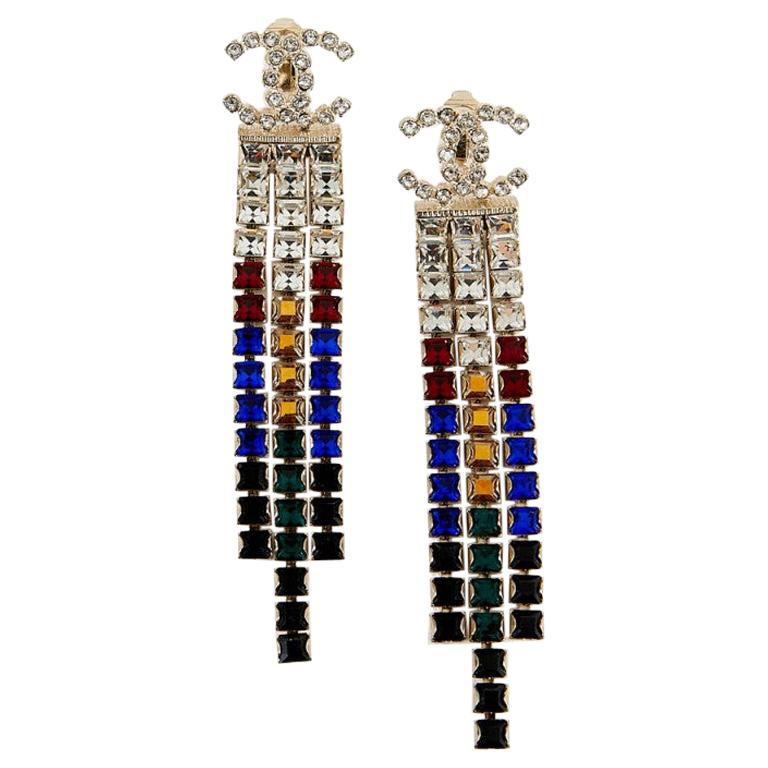 CHANEL Dangle Earrings Paris - New York For Sale at 1stDibs