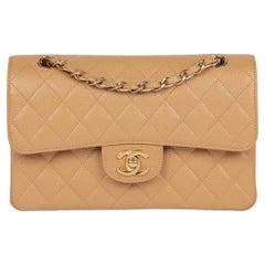 Chanel Beige foncé Cuir caviar matelassé Vintage Petit sac classique à double rabat