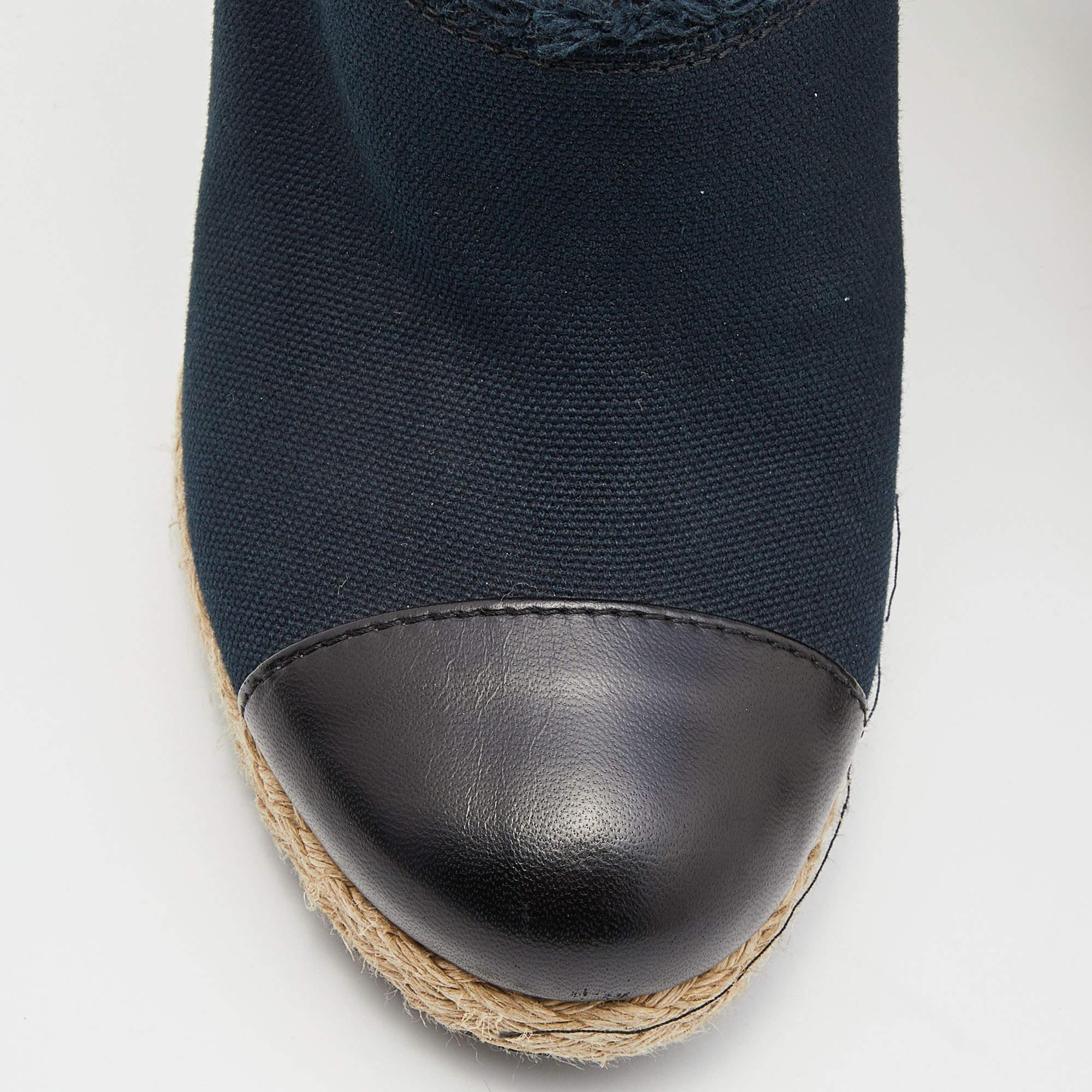 Chanel Dark Blue/Black Canvas and Leather Cap Toe Espadrilles Clogs Size 40 3
