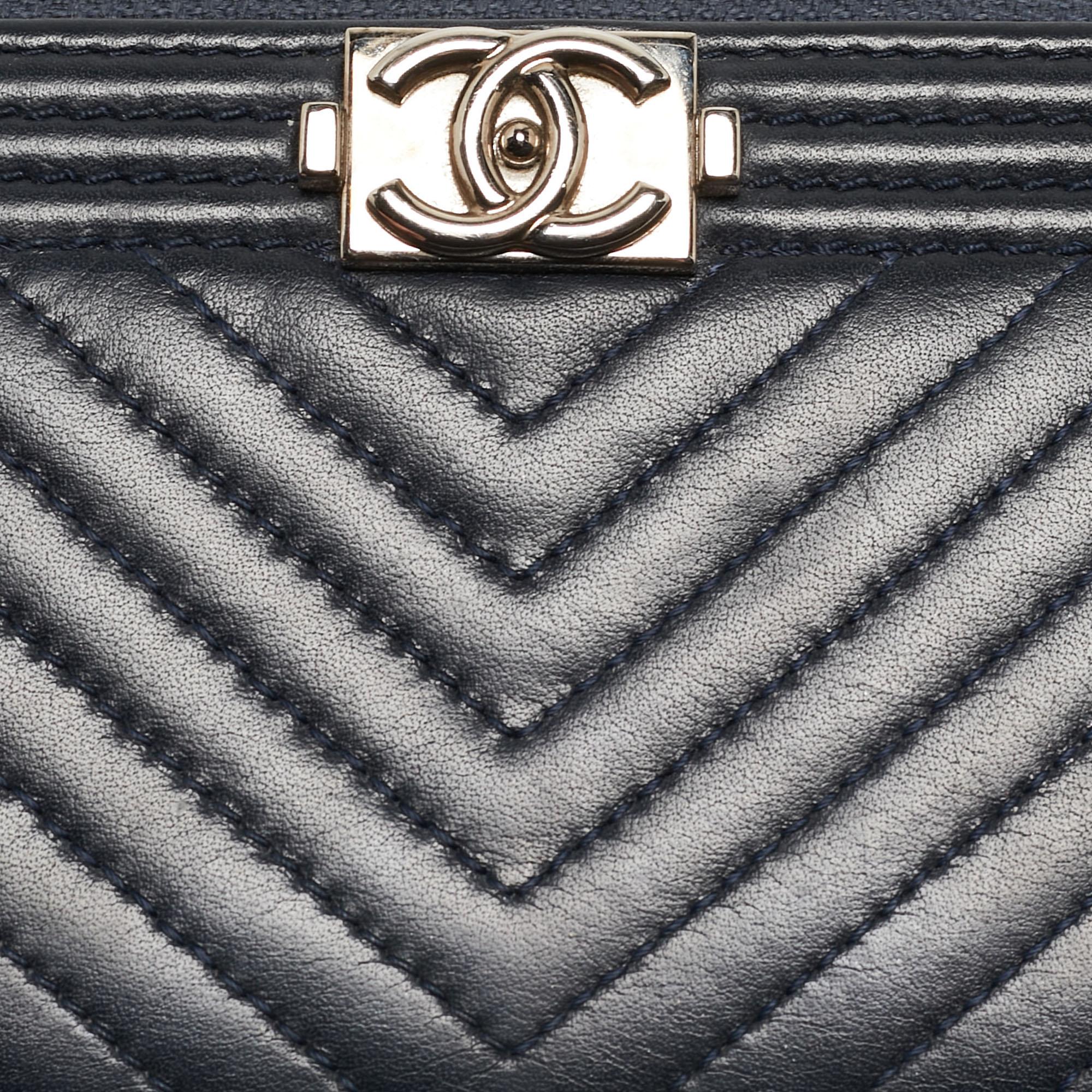 Chanel Dark Blue Chevron Leather Boy Zip Around Wallet For Sale 9
