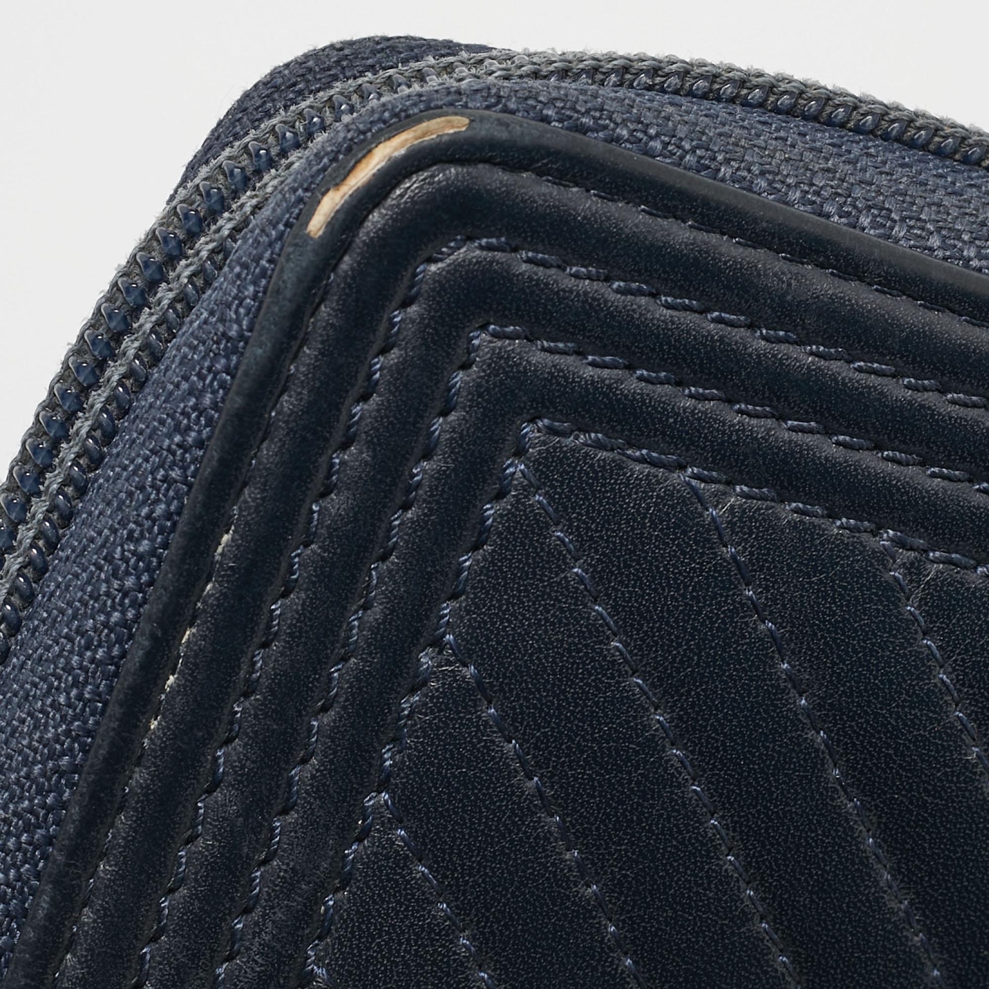 Women's Chanel Dark Blue Chevron Leather Boy Zip Around Wallet For Sale