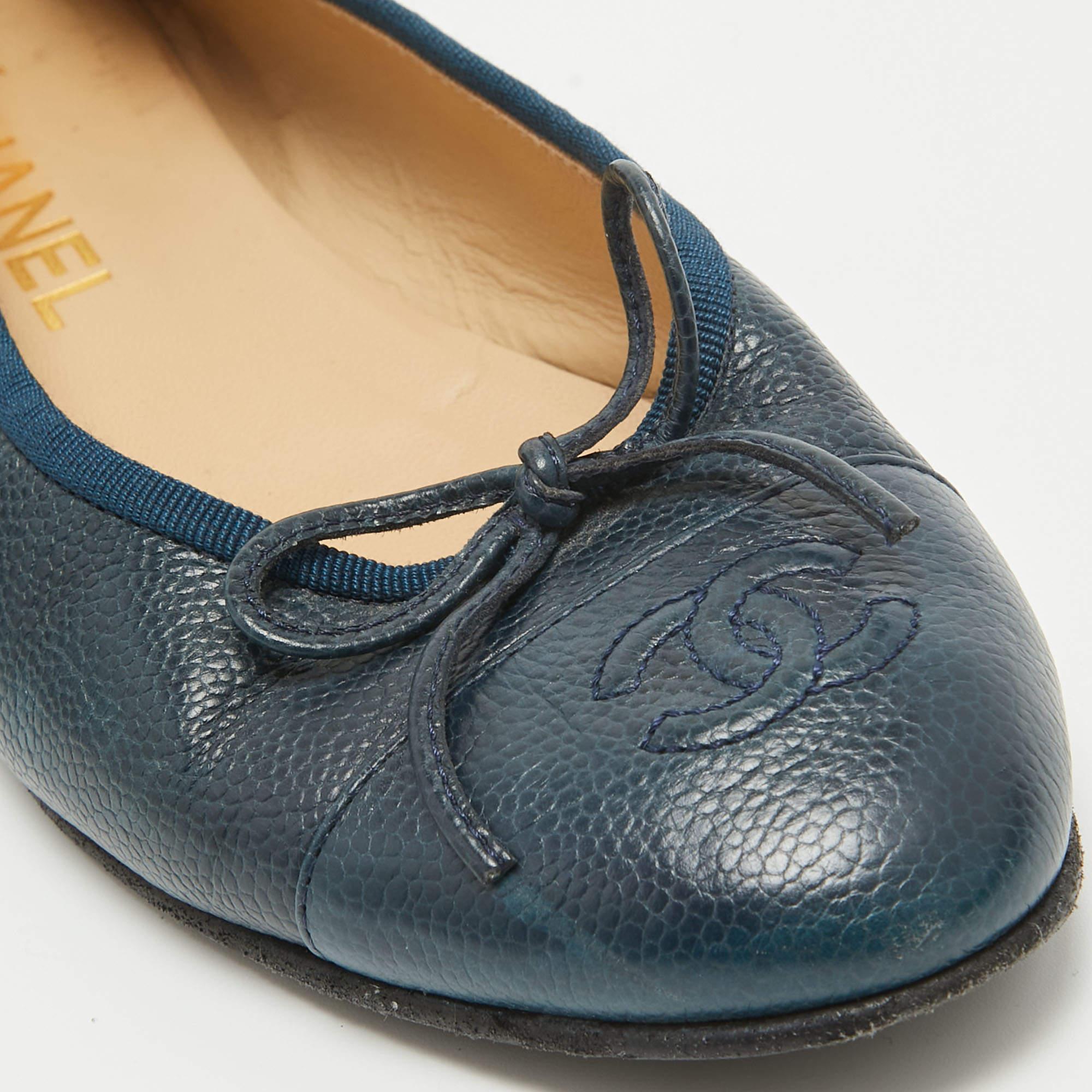 Chanel Dark Blue Leather CC Ballet Flats Size 38 For Sale 1