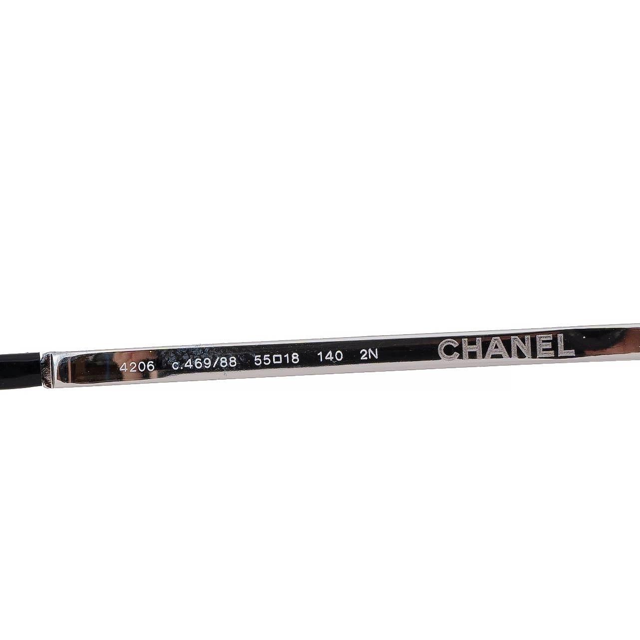Women's CHANEL dark blue metal ROUND Sunglasses 4206 For Sale