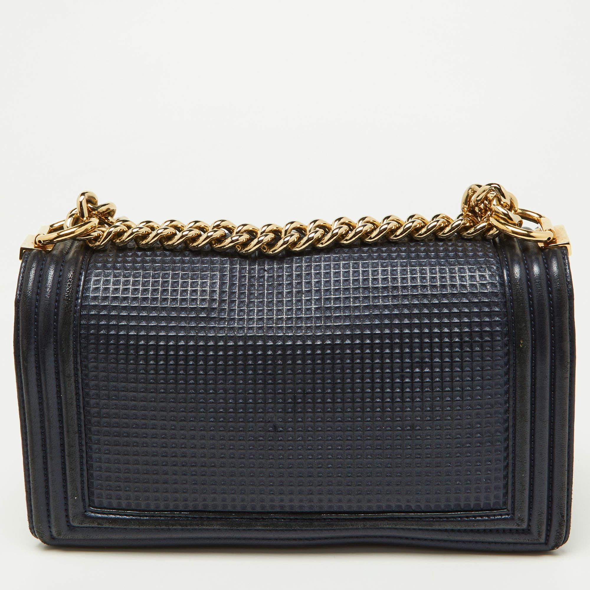 Carry everything you need in style thanks to this Chanel Boy Flap Bag. Crafted from the best materials, this is an accessory that promises enduring style and usage.

Includes: Original Dustbag, Authenticity Card