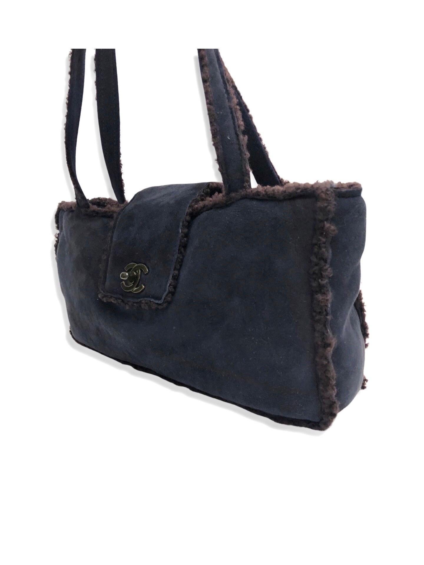 Black Chanel dark blue suede shearling trim CC turn-lock shoulder handbag