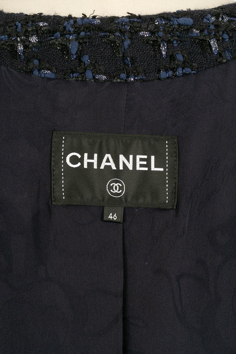 Chanel Dark Blue Tweed Jacket with Silk Lining For Sale 2