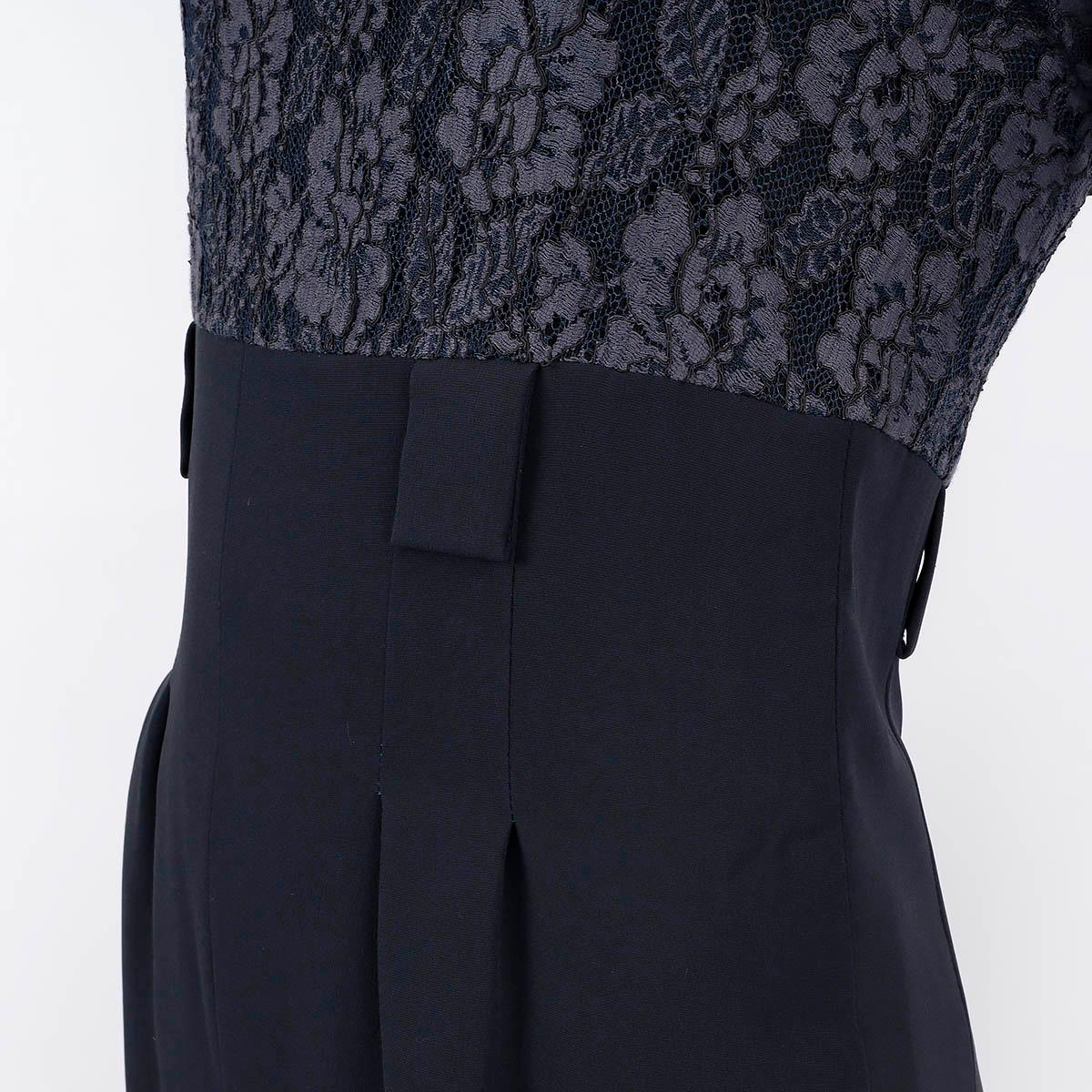CHANEL dark blue wool 2007 07A CREPE & LACE BUSTIER Cocktail Dress 38 S For Sale 4