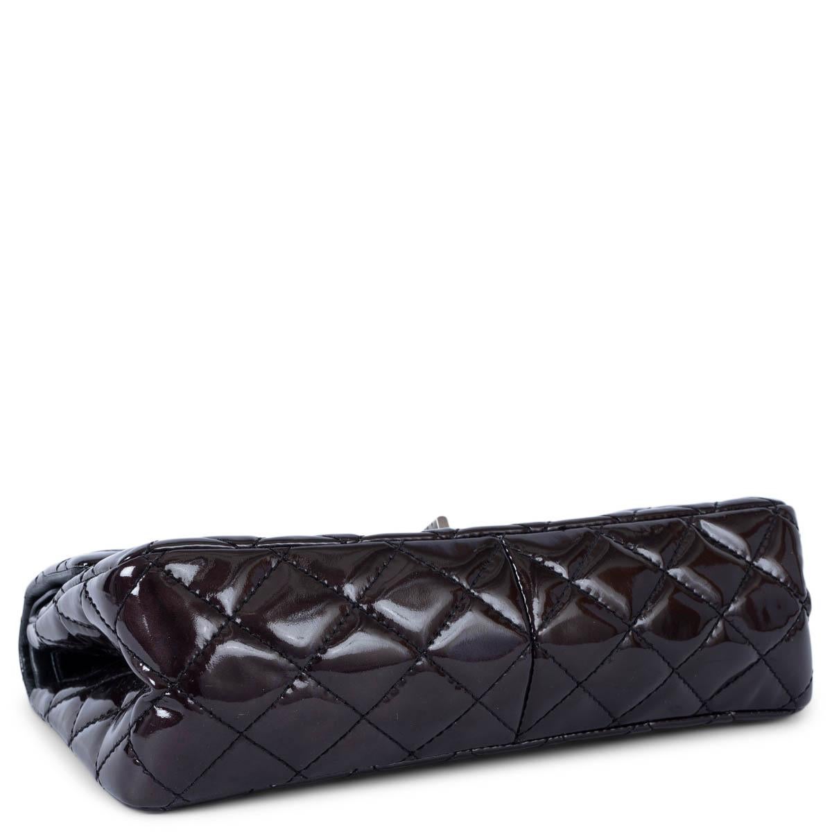 CHANEL dark brown patent leather 2.55 REISSUE 226 LARGE Shoulder Bag For Sale 1