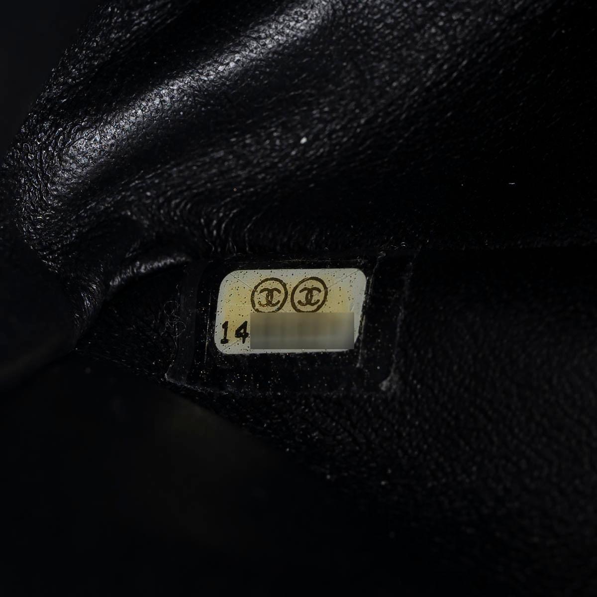 CHANEL dark brown patent leather 2.55 REISSUE 226 LARGE Shoulder Bag For Sale 5