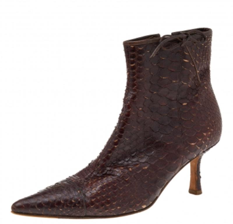 Chanel Dark Brown Python Leather Pointed Toe Ankle Length Boots Size 38.5 In Fair Condition In Dubai, Al Qouz 2