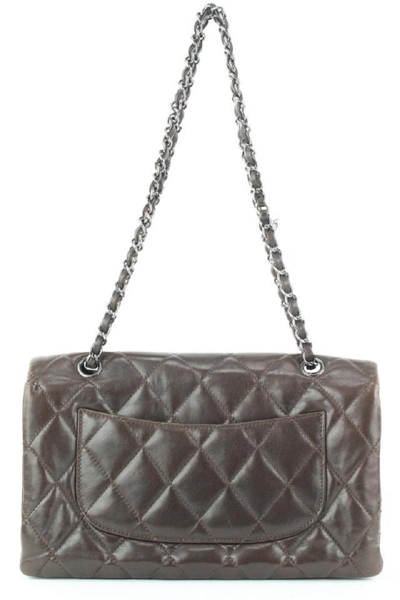 Chanel Dark Brown Quilted Lambskin Jumbo Classic Flap Silver SHW 1CC922 In Good Condition For Sale In Dix hills, NY
