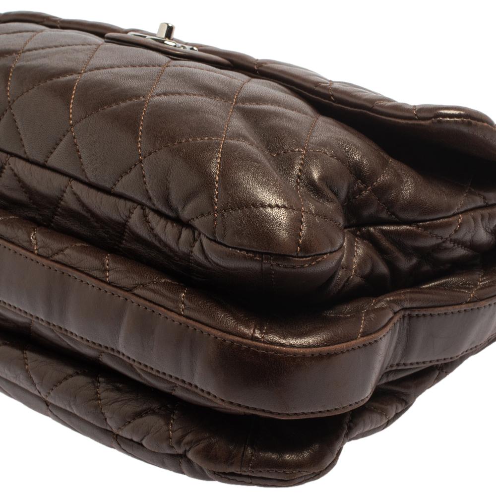 Chanel Dunkelbraun Gestepptes Leder Maxi 3 Akkordeon Klappe Tasche 8