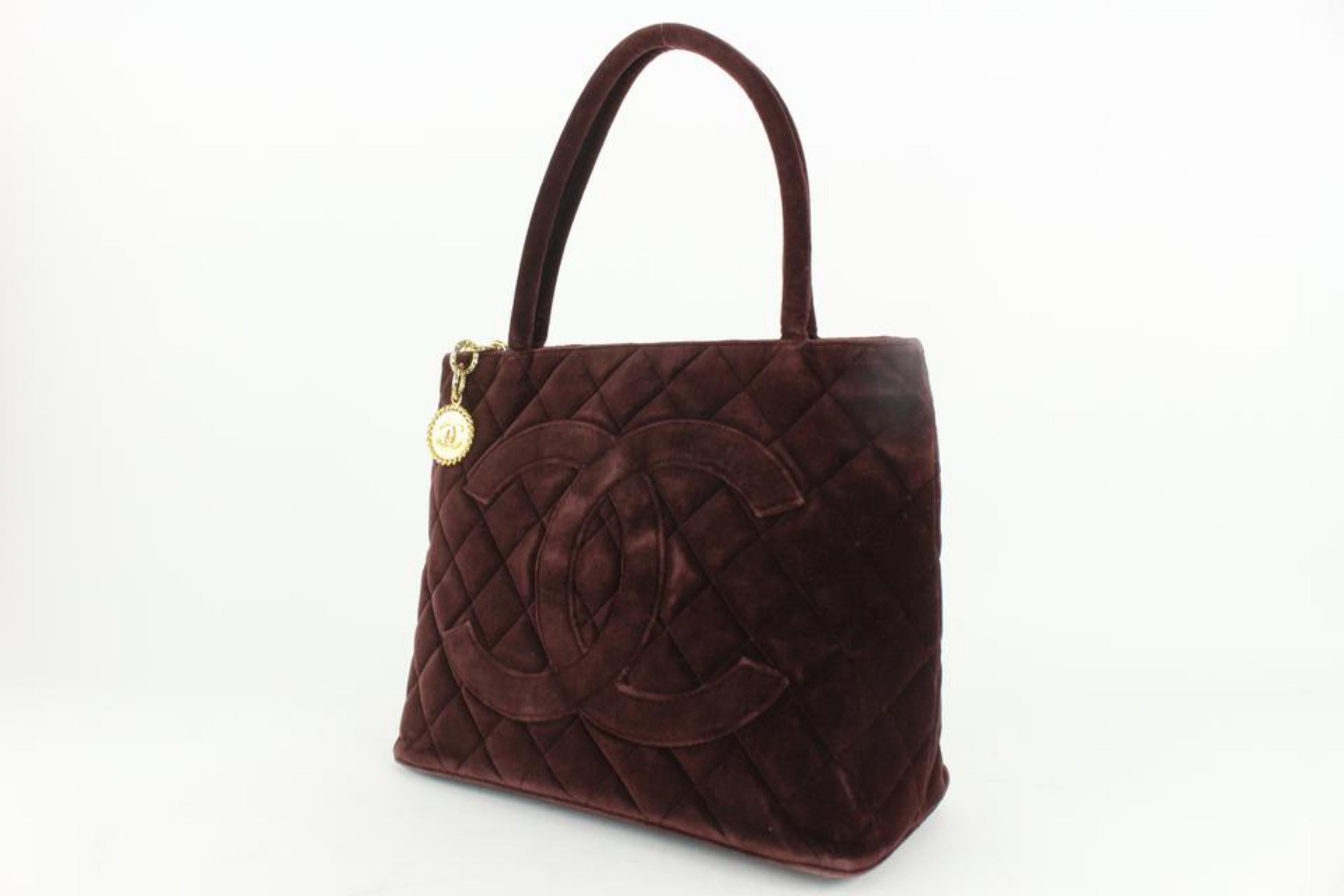Chanel Dark Brown Quilted Velvet Medallion Zip Tote Bag GHW 115c7 For Sale 4