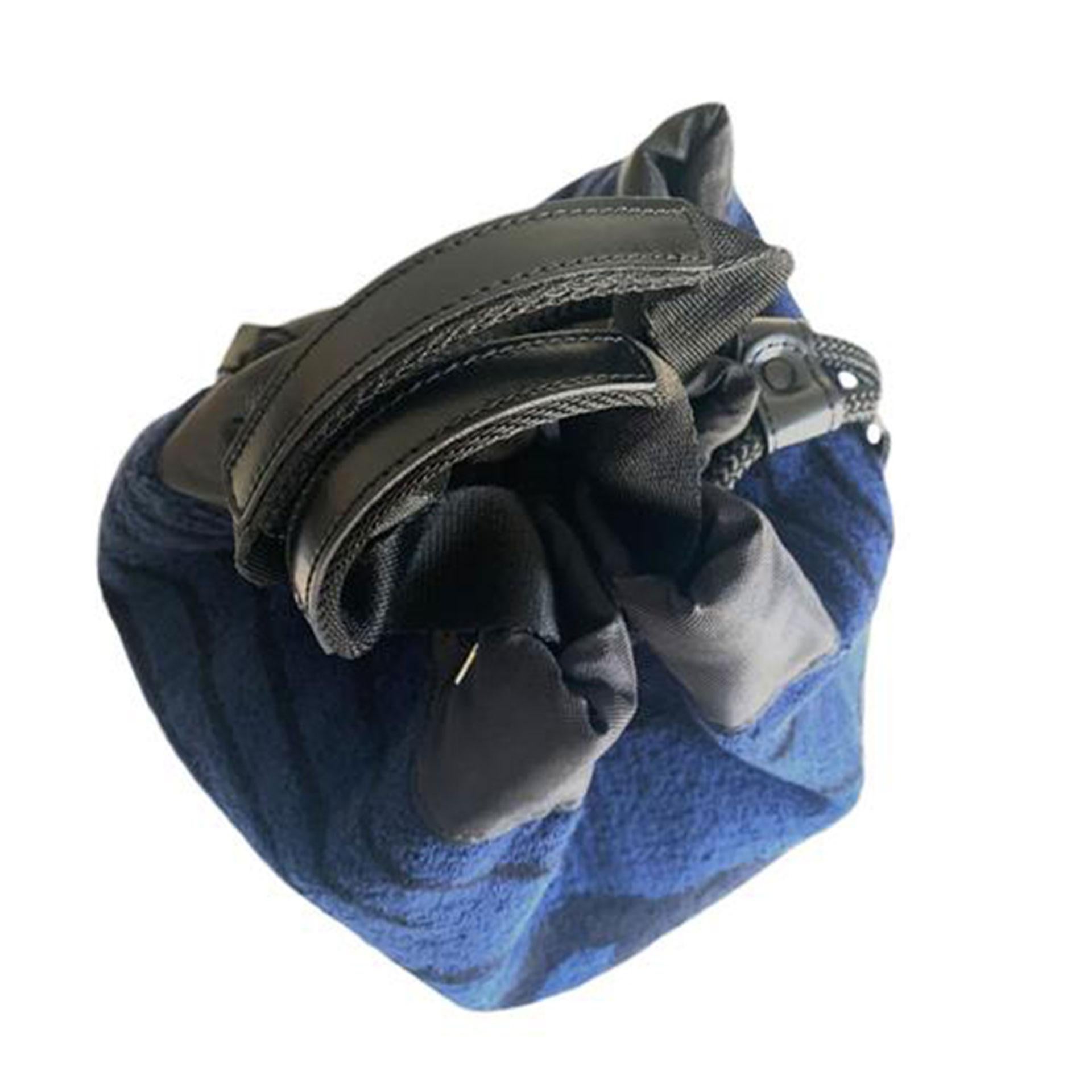 Chanel Dunkel Marineblau gestreift CC Logo Kordelzug Große Strand Tote Bag  im Zustand „Gut“ im Angebot in Miami, FL