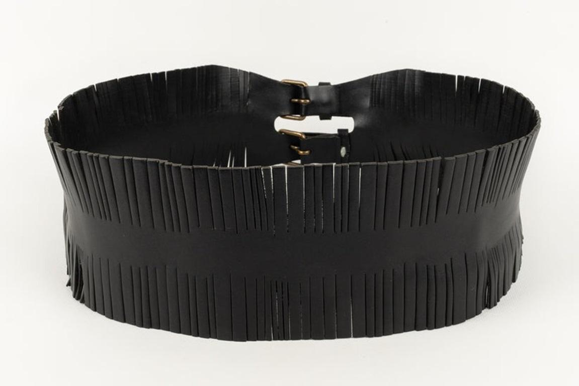 Chanel Cinturón de cuero y metal dorado oscuro, 1999 en Bueno estado para la venta en SAINT-OUEN-SUR-SEINE, FR