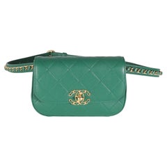 Chanel - Sac de taille Infinity en cuir d'agneau matelassé vert foncé avec chaîne