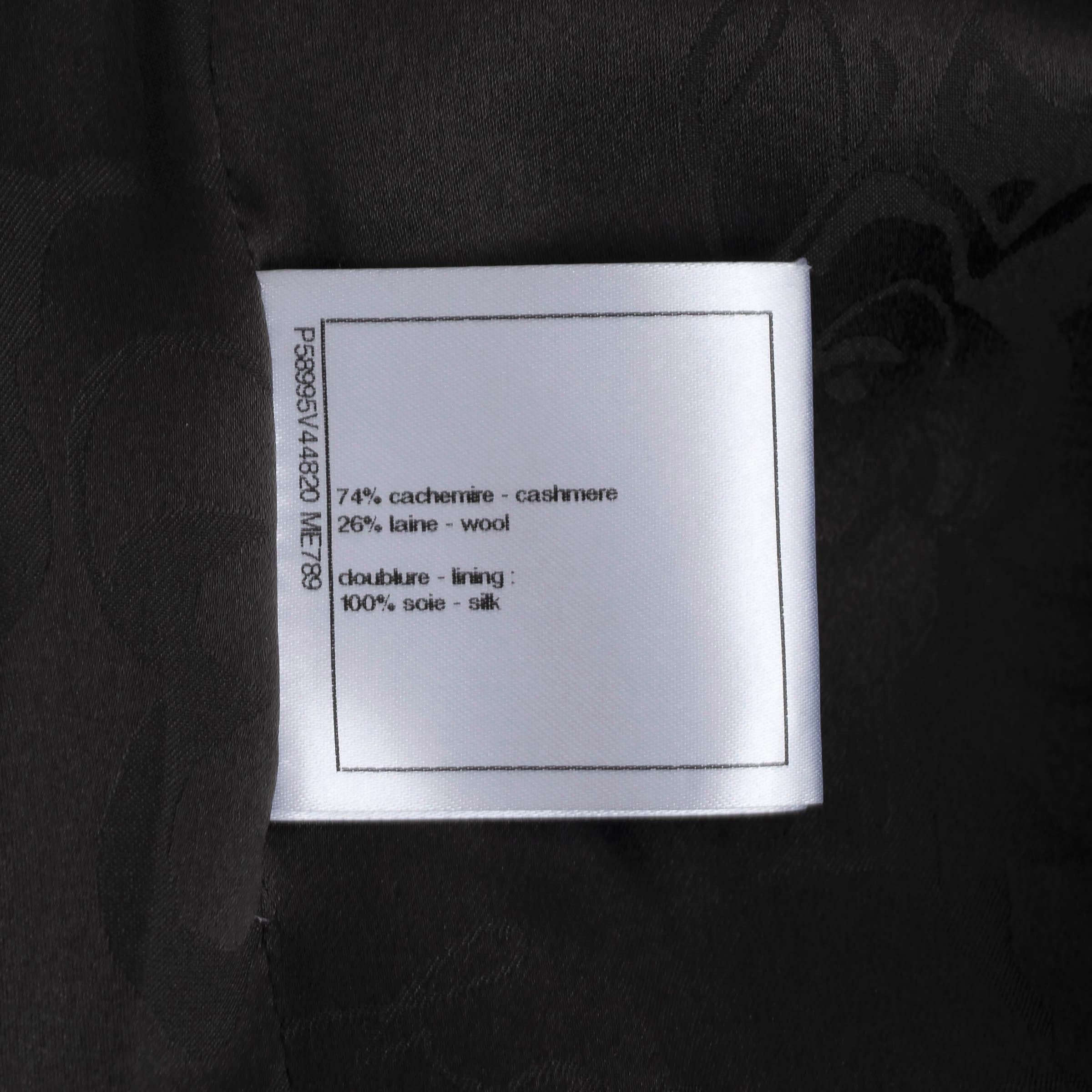 CHANEL dark grey cashmere 18A STRIPED DOUBLE-BREASTED MIDI Coat Jacket 36 XS For Sale 2