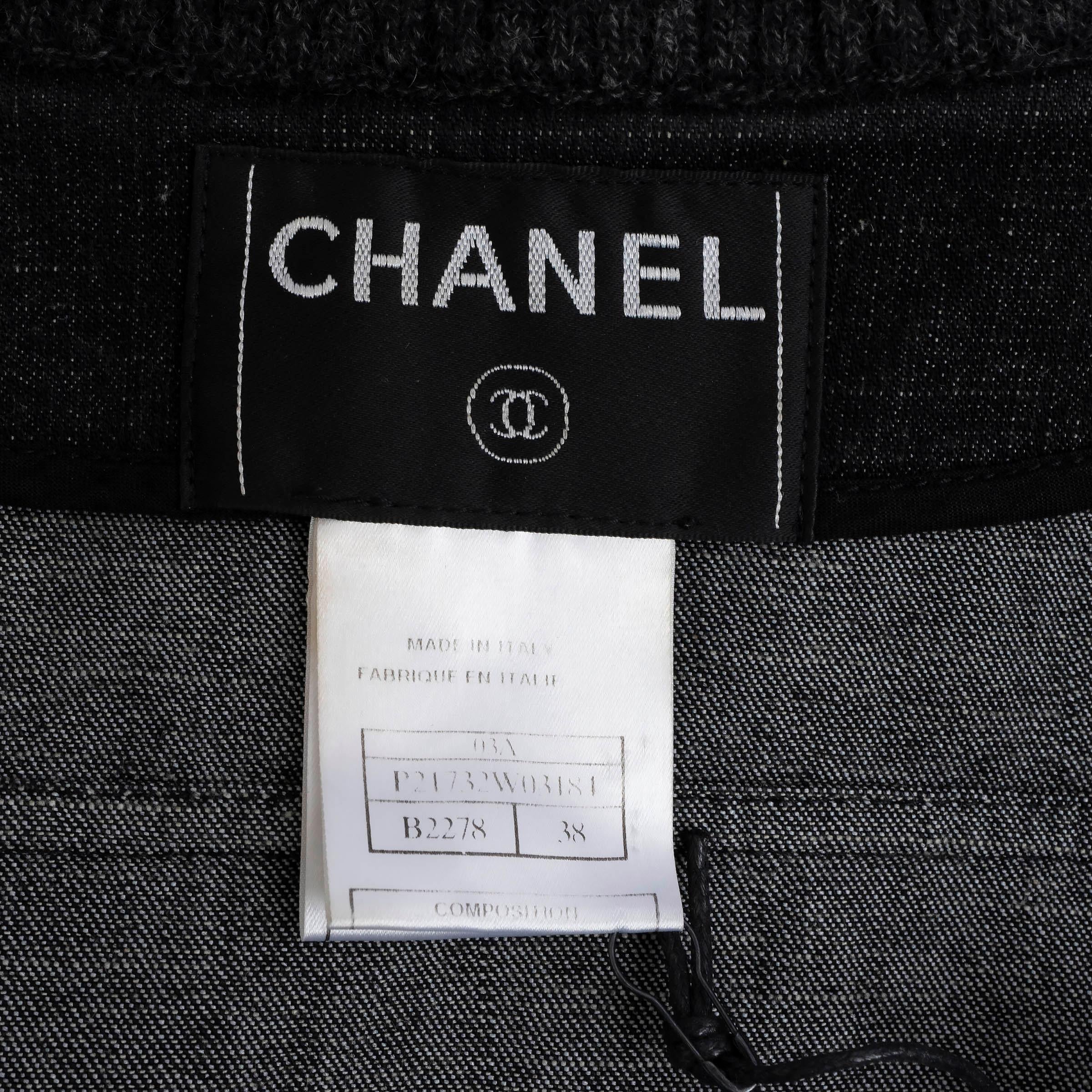 CHANEL dark grey cotton 2003 03A RIB-KNIT TRIM DENIM Jacket 38 S For Sale 3