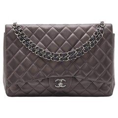 Chanel Light Gray Quilted Grained Calfskin Jumbo Classic Double