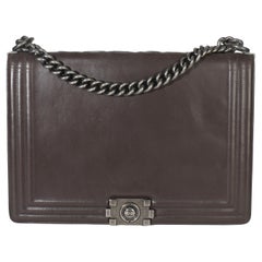 Chanel - Sac de voyage XL Reverso en cuir de veau lisse gris foncé