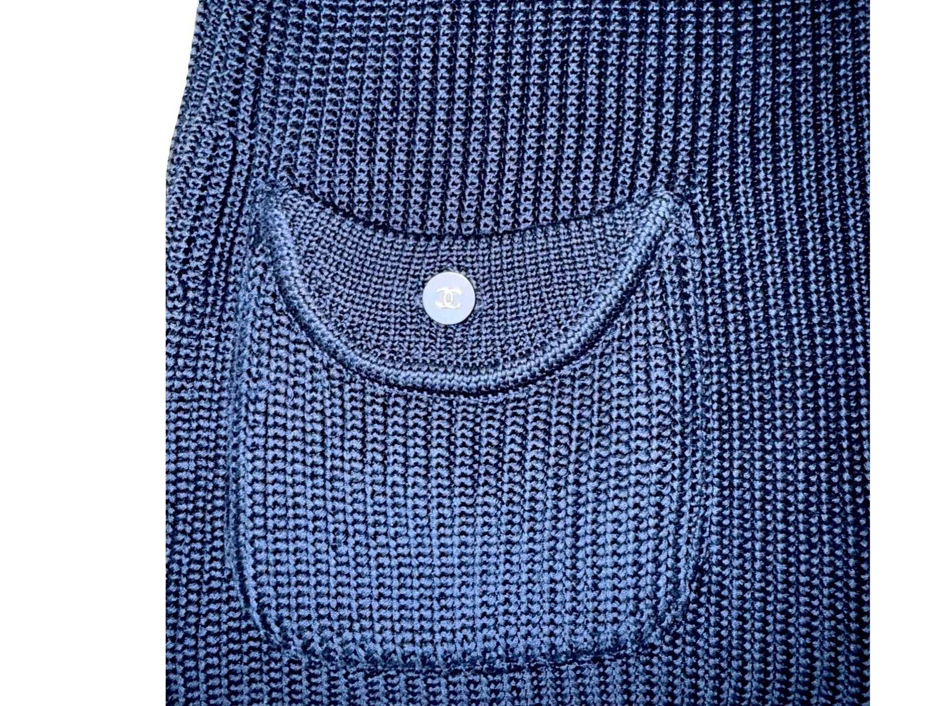 Women's or Men's Chanel dark navy cotton knitted sleeveless tunic top For Sale