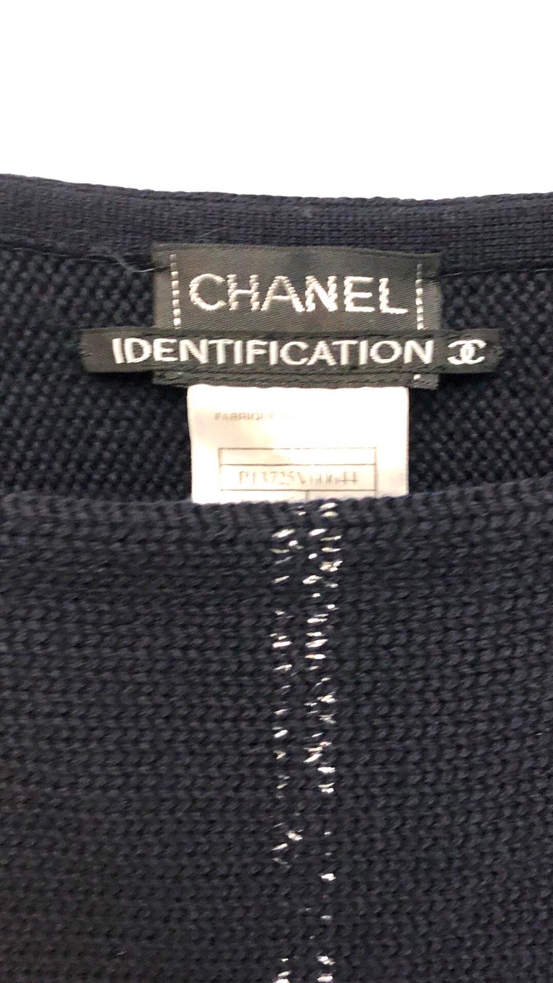 Women's or Men's Chanel Dark Navy Heavy Wool Knitted Pullover Sweater For Sale