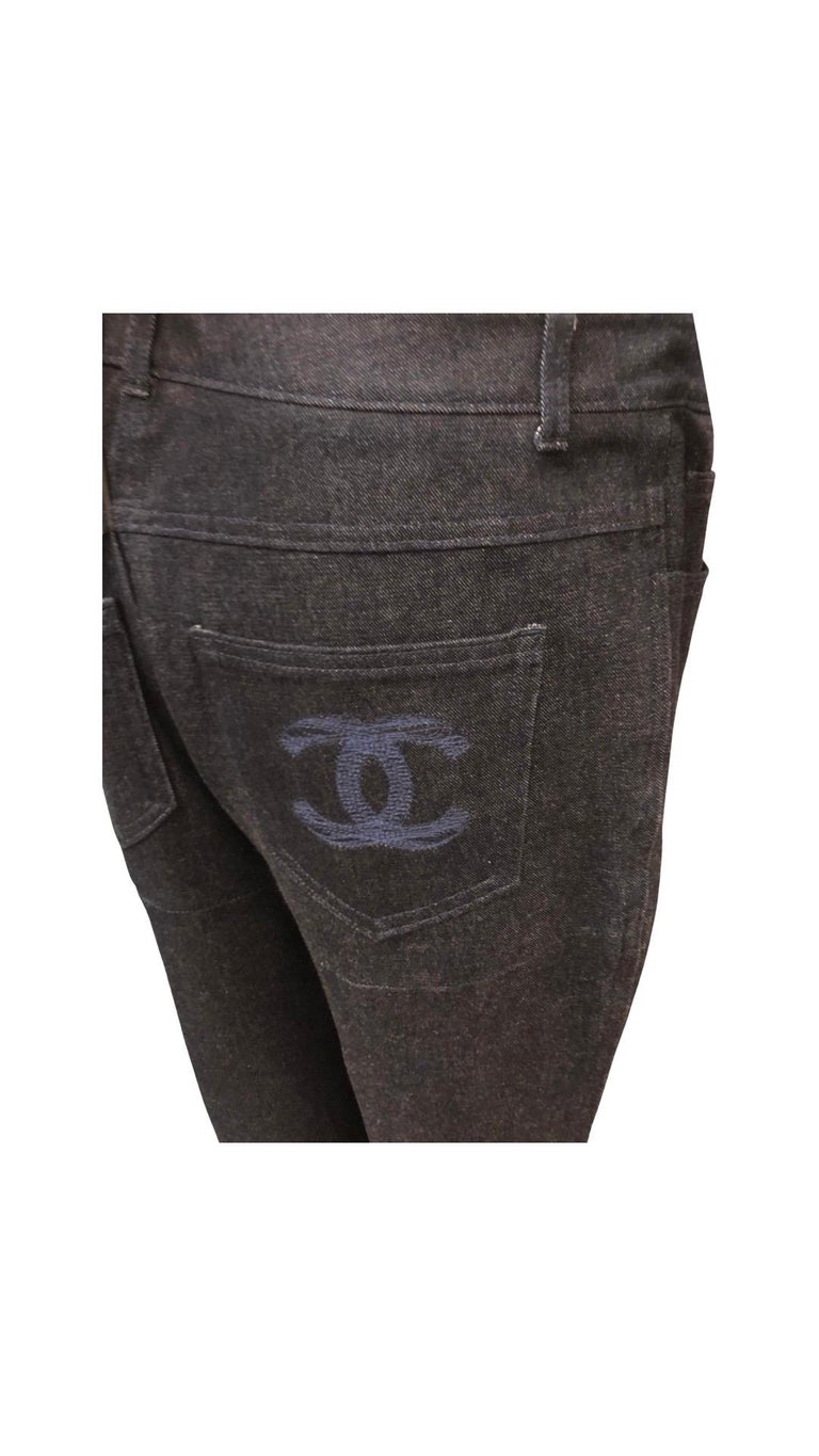 Chanel Dark Navy Washed Denim  In Excellent Condition For Sale In Sheung Wan, HK