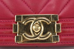 Chanel Dark Pink Fuschia Chevron Quilted Lambskin Medium Boy Bag Gold 53ca723