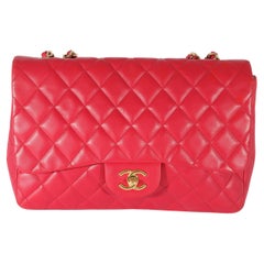 Borsa Chanel rosa scuro in pelle di agnello Jumbo con patta singola