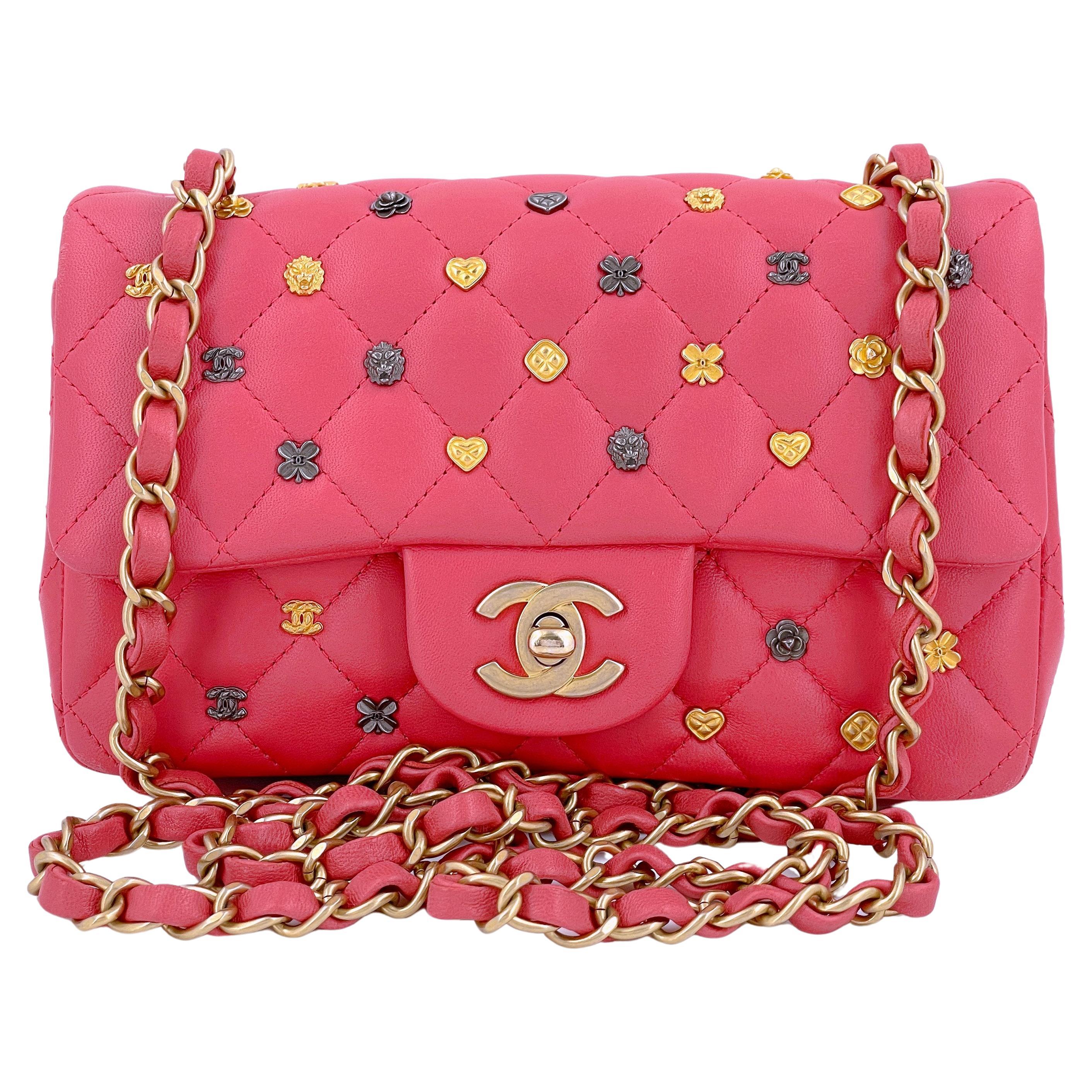 Chanel Mini sac à rabat en cuir d