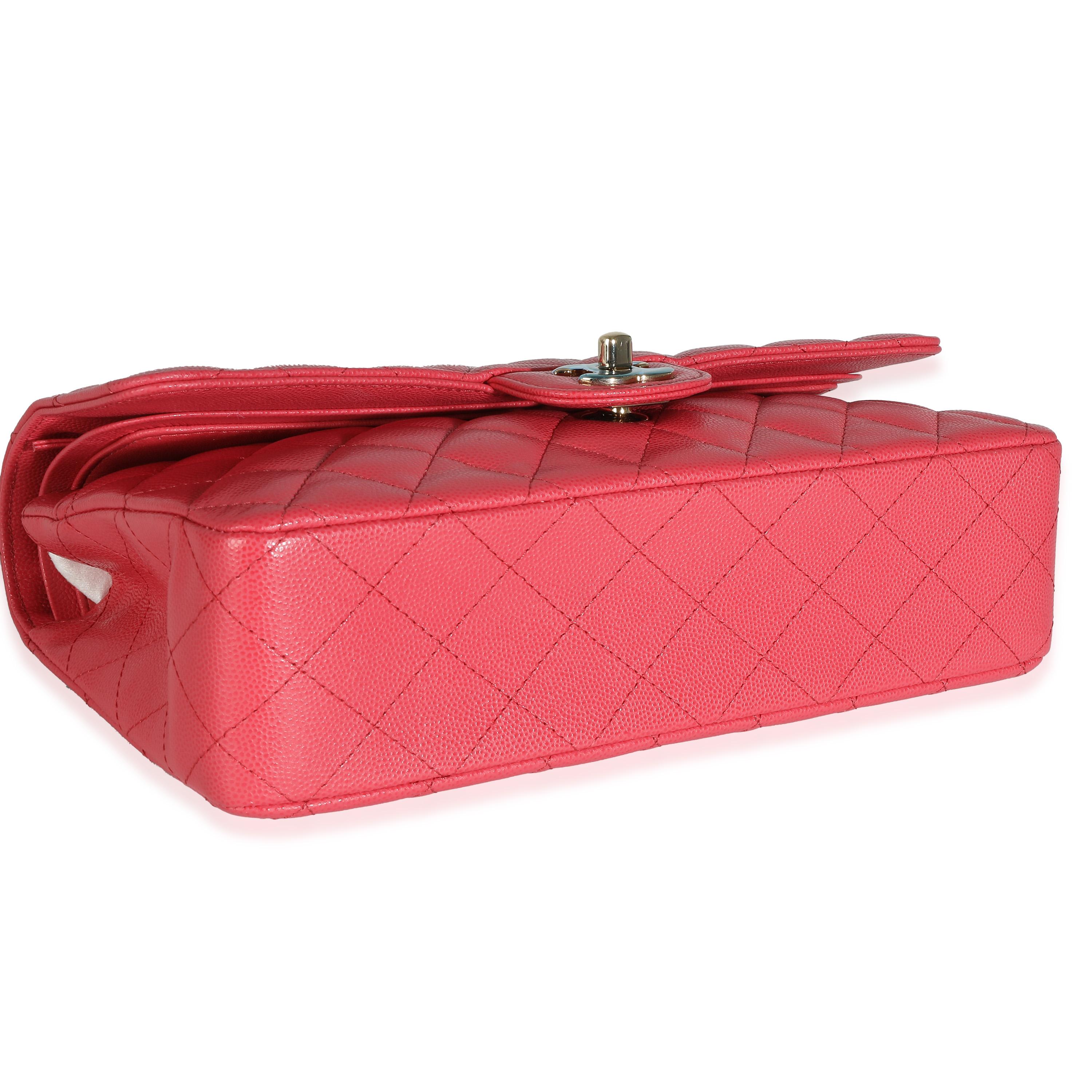 Chanel Dunkelrosa gesteppte Kaviar Medium Classic Double Flap Handtasche im Angebot 2