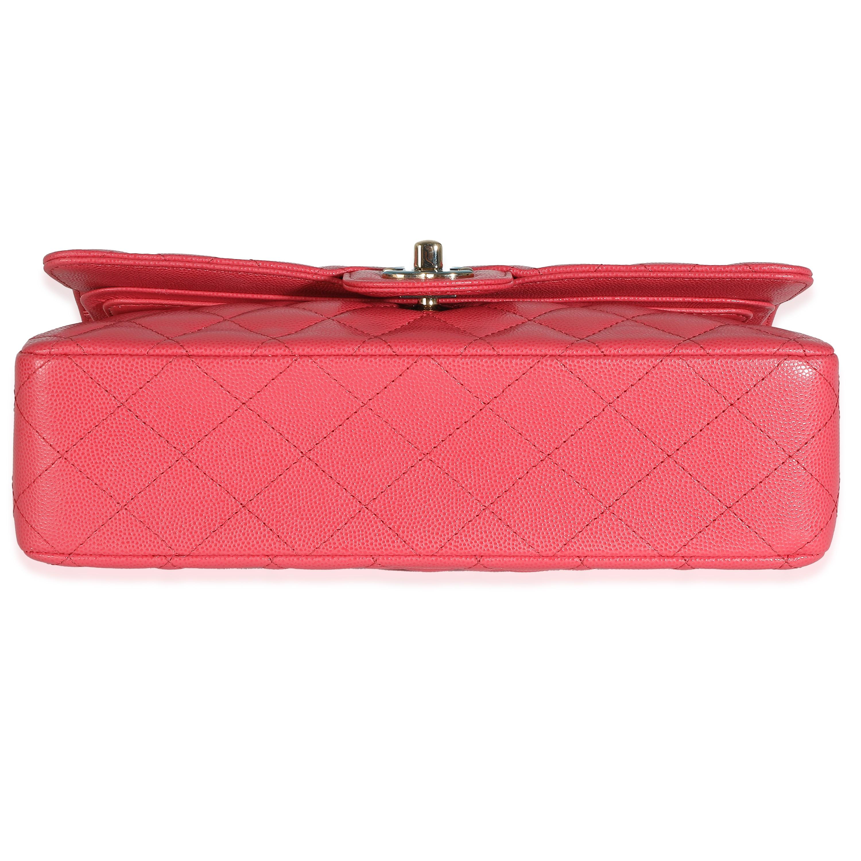 Chanel Dunkelrosa gesteppte Kaviar Medium Classic Double Flap Handtasche im Angebot 3
