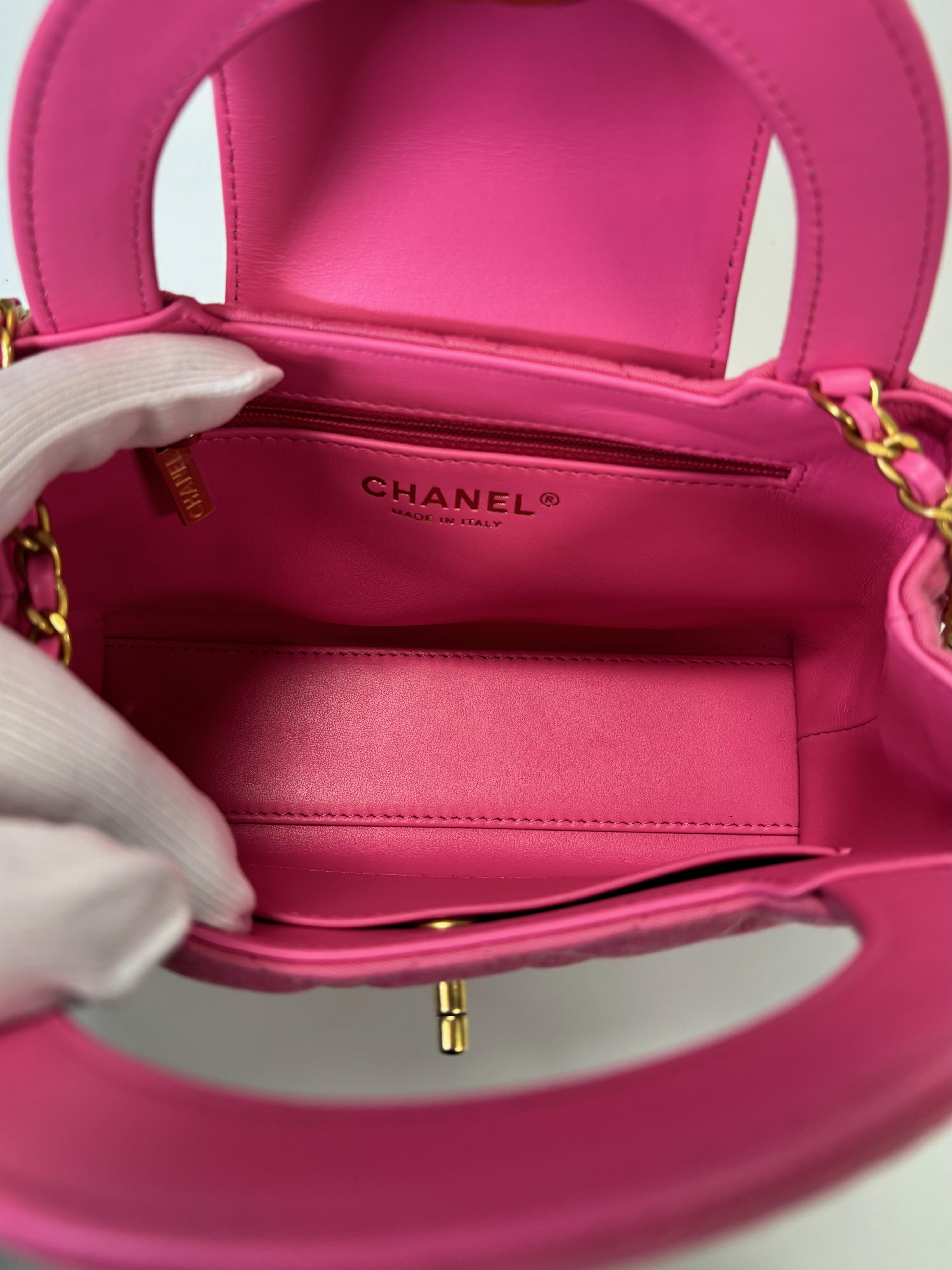 Chanel sac Kelly Shopper rose foncé matelassé avec détails dorés en vente 6